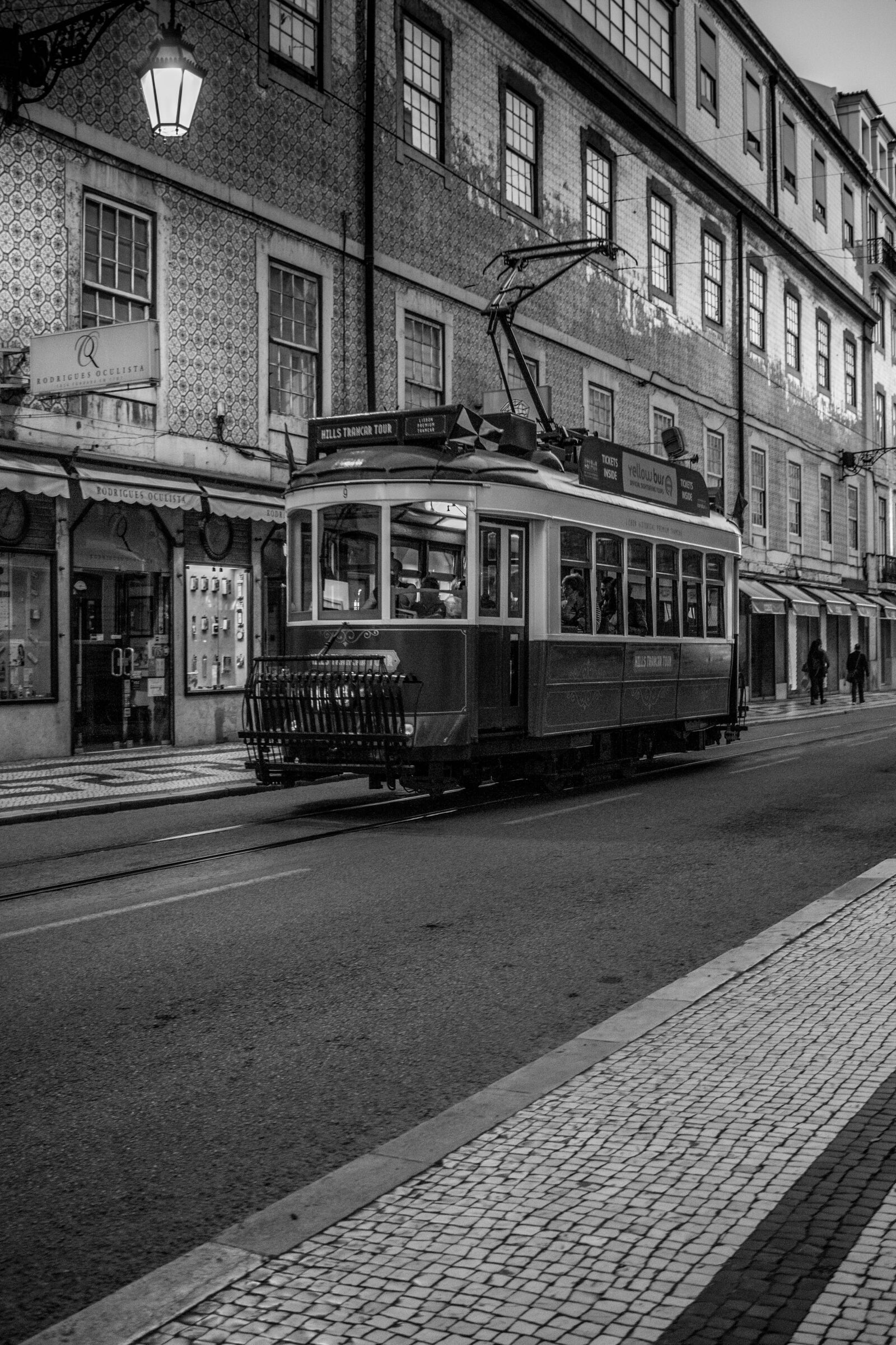 Canon EF-S 24mm F2.8 STM sample photo. Lisbon, tram, portugal photography