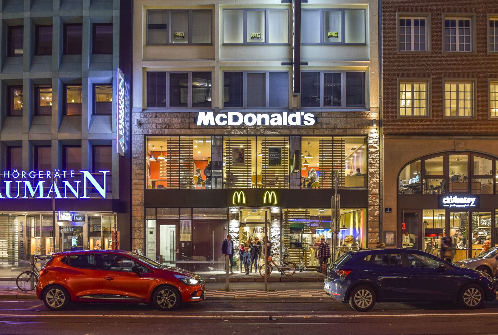 Nikon D3300 sample photo. City, night, architecture photography