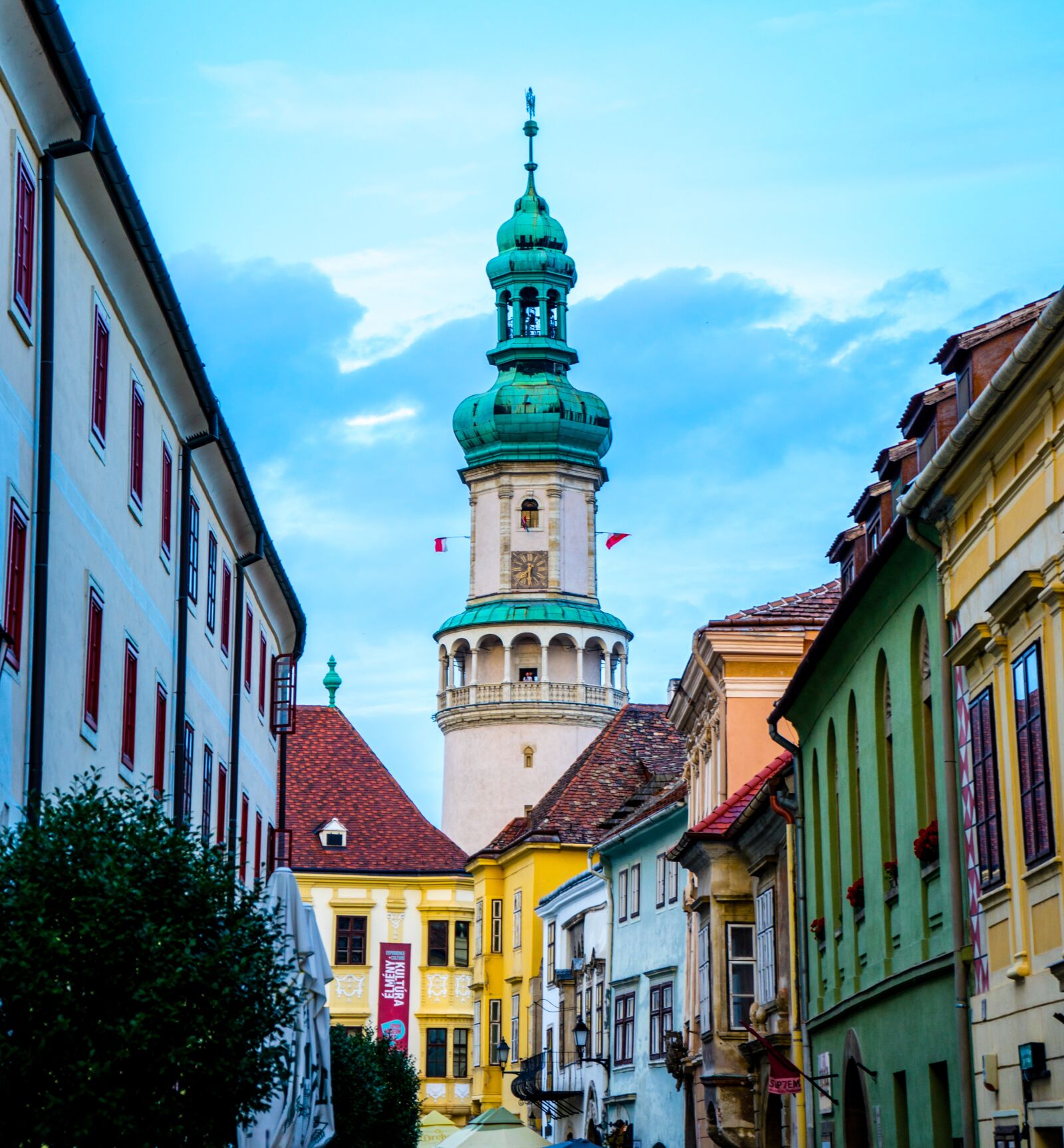 Sony a7 II + Sony FE 28-70mm F3.5-5.6 OSS sample photo. Tower, building, architecture photography