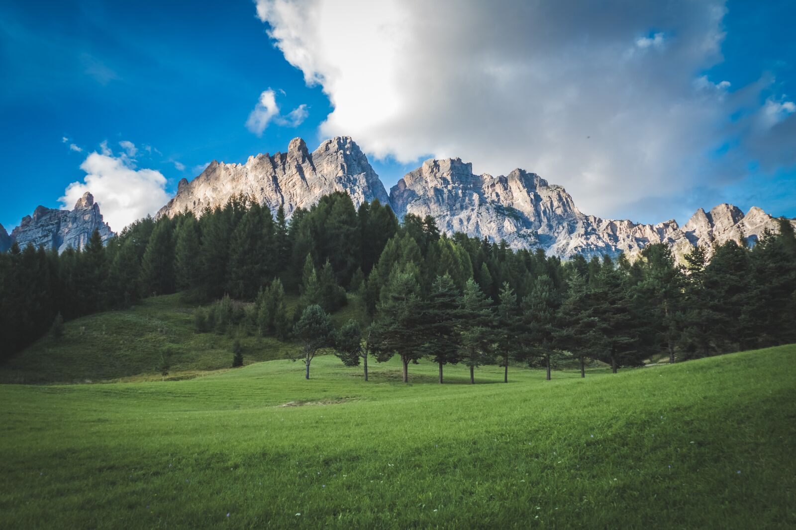 Panasonic Lumix DMC-FZ1000 sample photo. Mountains, dolomite, landscape photography