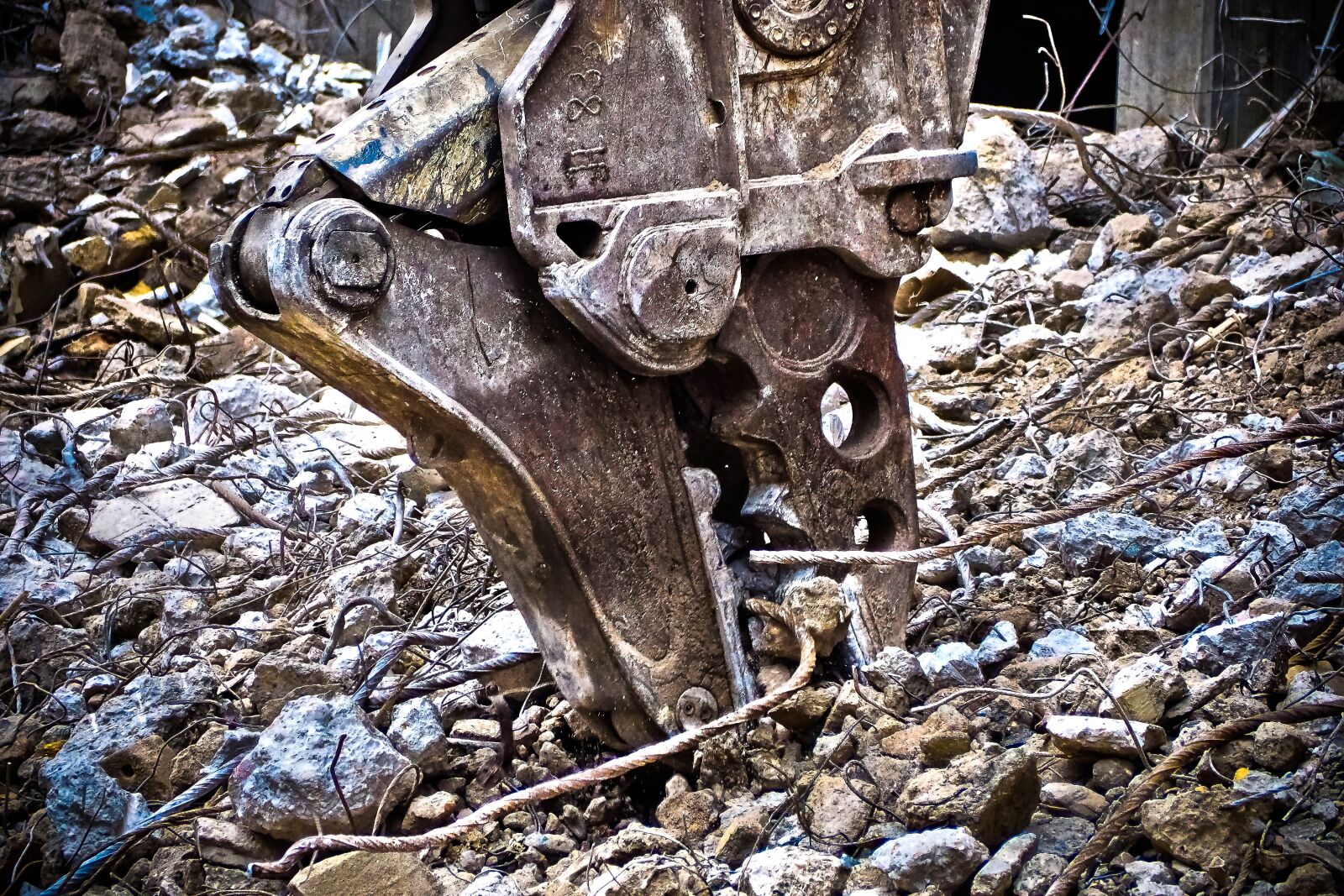 Olympus OM-D E-M10 sample photo. Site, demolition, excavators photography