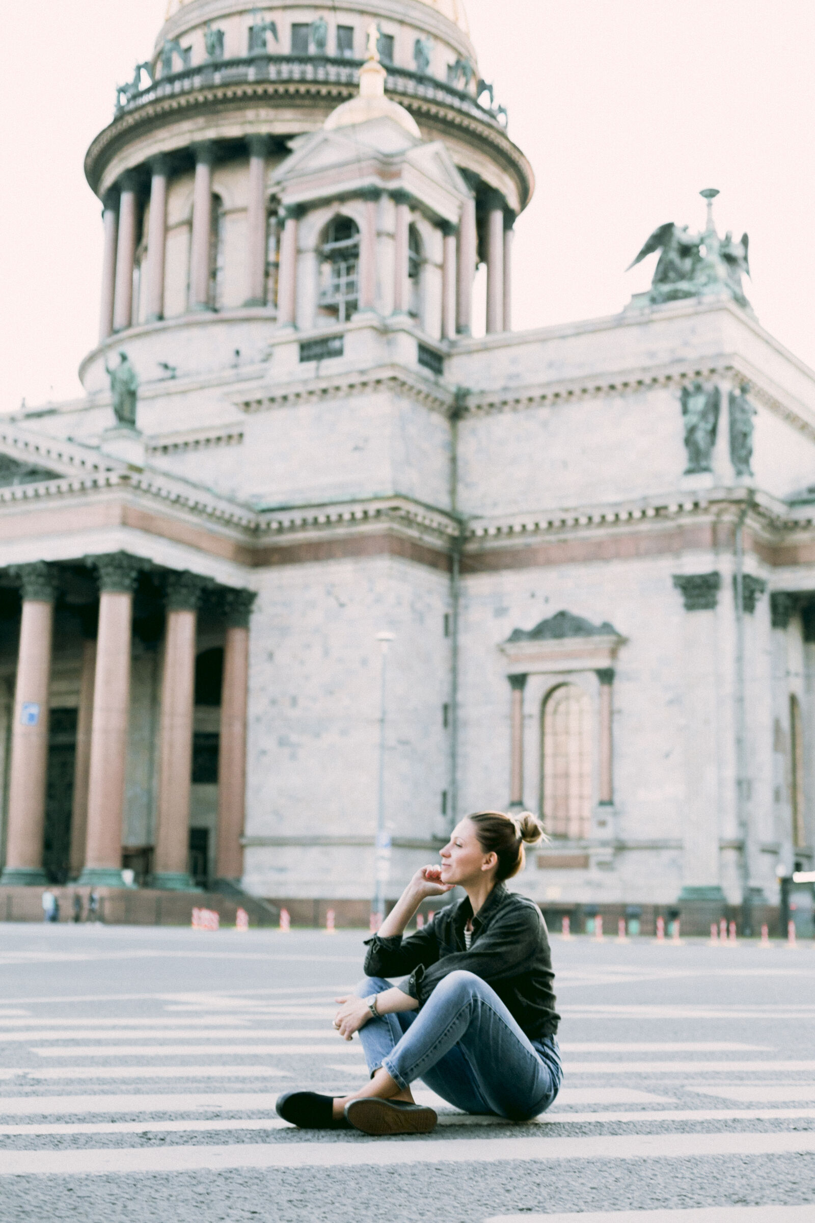 Canon EOS 5D Mark III sample photo. Woman, wearing, black, long photography