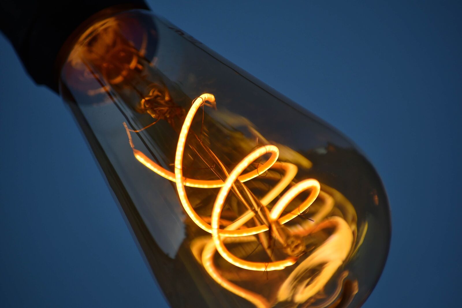 Nikon D5500 sample photo. Detail, light bulb, nostalgia photography