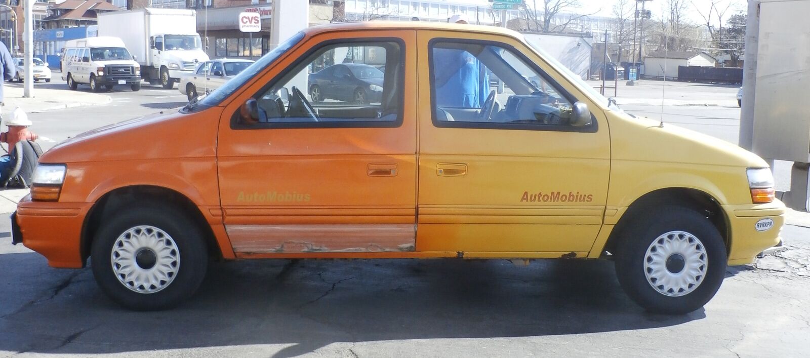 Olympus SZ-15,DZ-100 sample photo. Strange, car photography