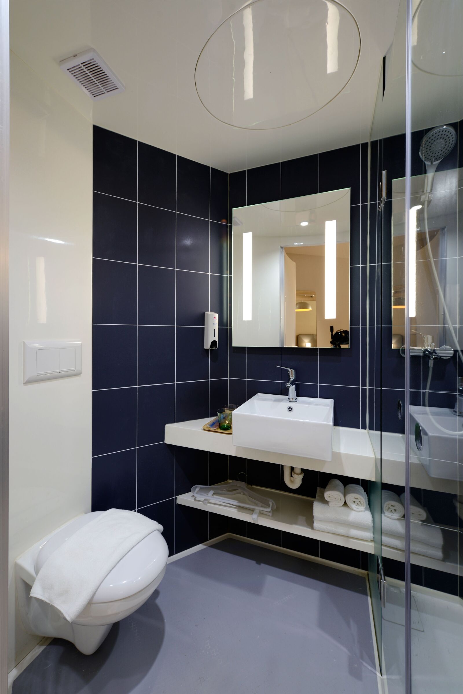 Nikon D800E sample photo. Hotel, new, bathroom photography