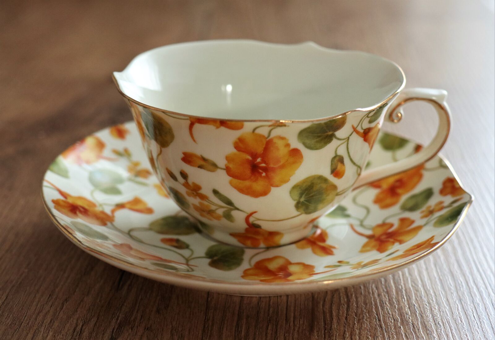 Canon EOS M6 sample photo. Teacup, porcelain, theme photography