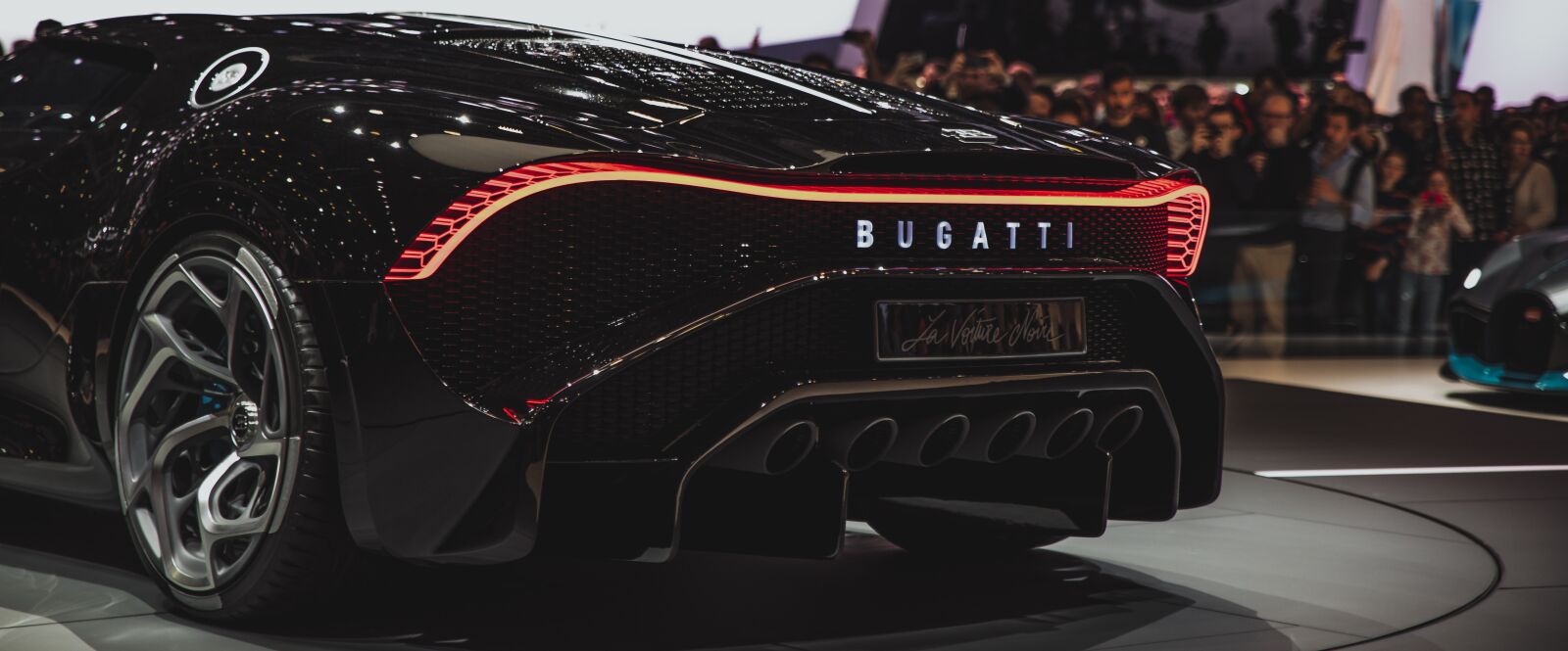 Canon EOS 5D Mark IV sample photo. Auto, bugatti, automobile photography