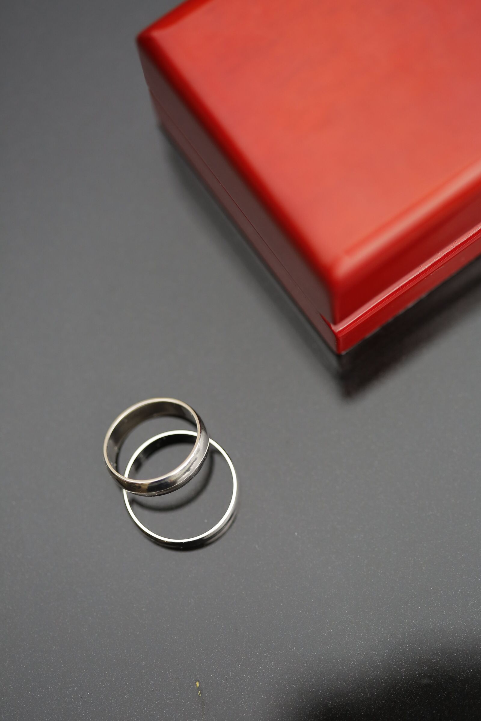 Canon EF 100mm F2.8 Macro USM sample photo. Box, detail, gold, handmade photography