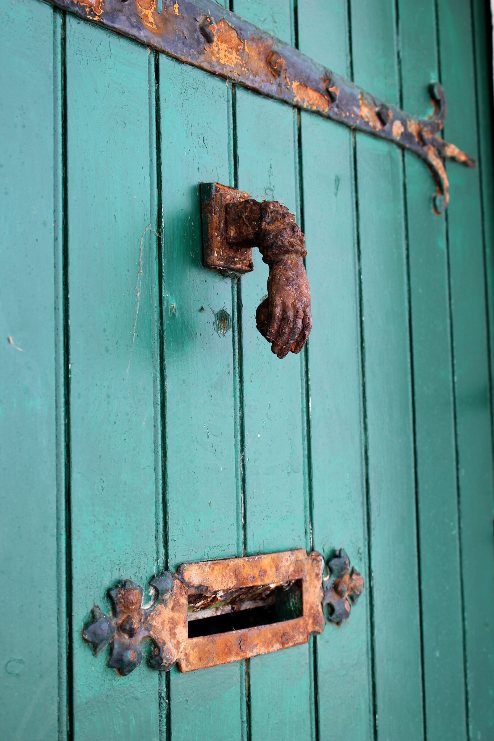 Canon EOS 600D (Rebel EOS T3i / EOS Kiss X5) sample photo. Wood, iron, rusty photography