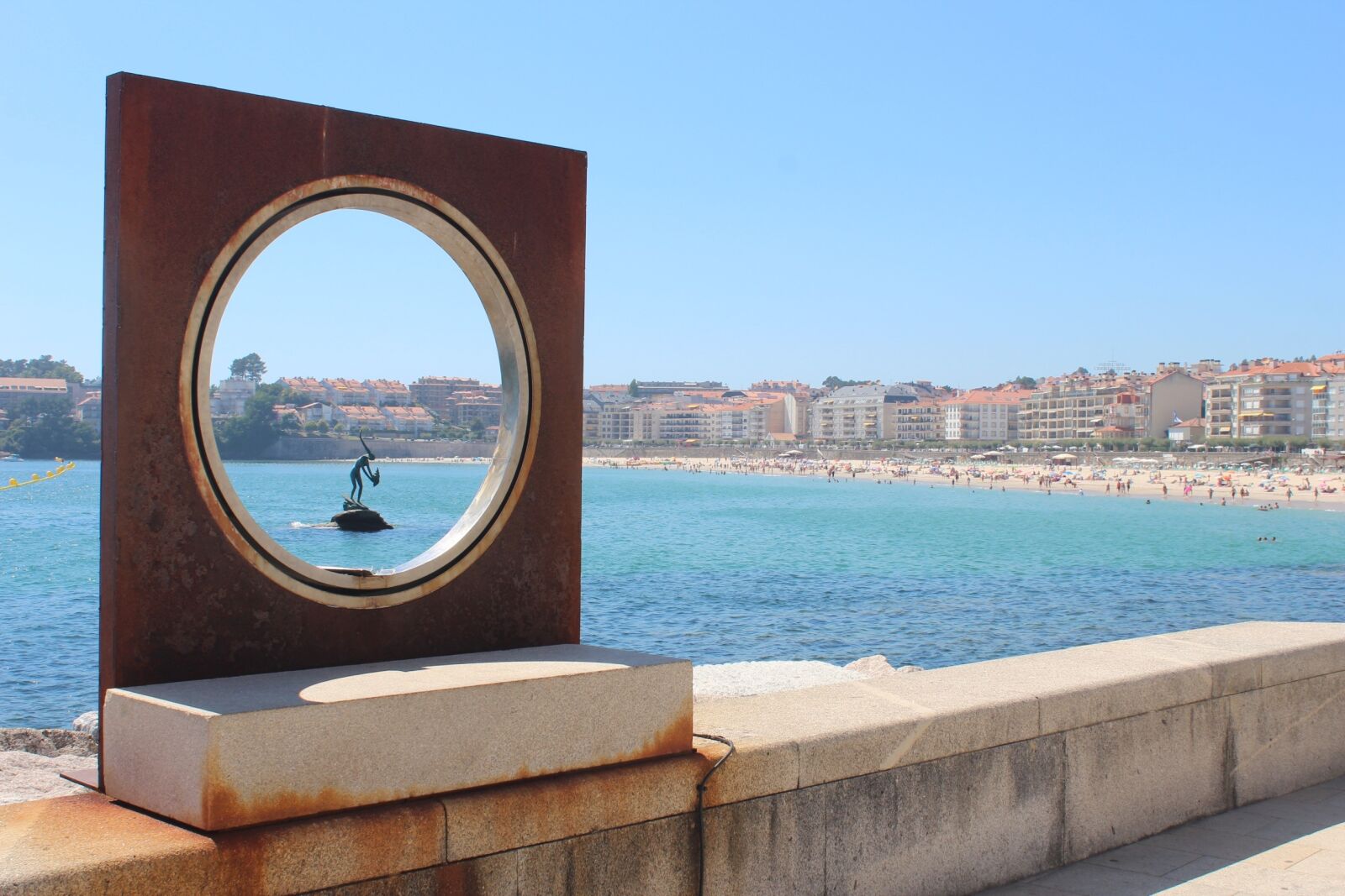 Canon EOS 600D (Rebel EOS T3i / EOS Kiss X5) sample photo. Sanxenxo, beach, tourism photography
