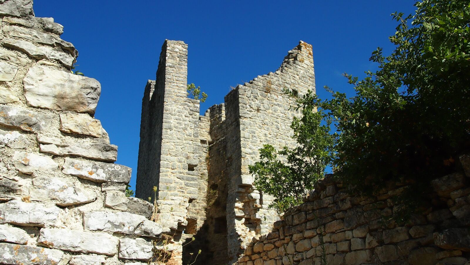 Olympus PEN E-PL3 sample photo. Dvigrad, croatia, ghost town photography