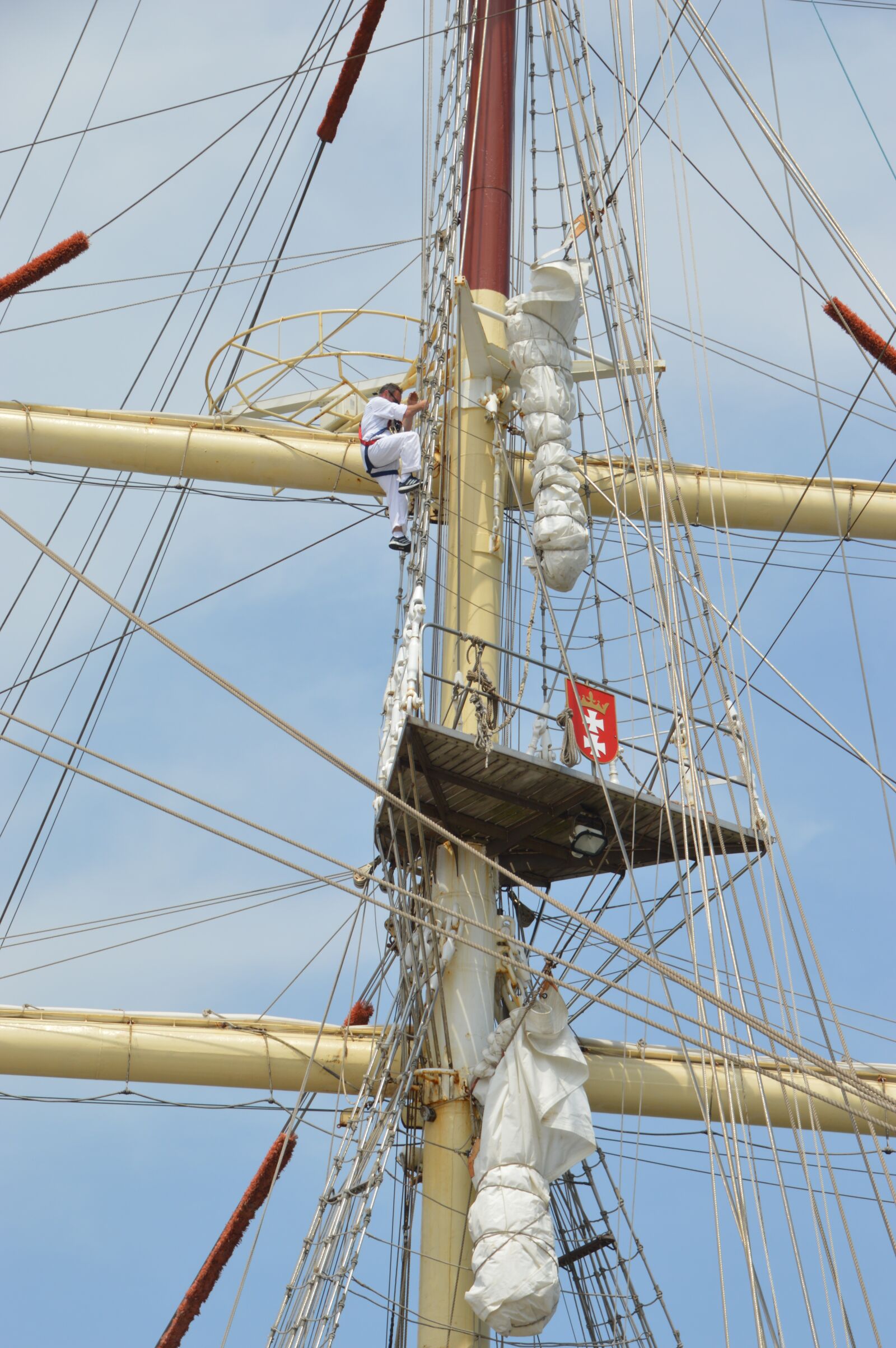 Nikon D3200 sample photo. Rope, square, sails photography