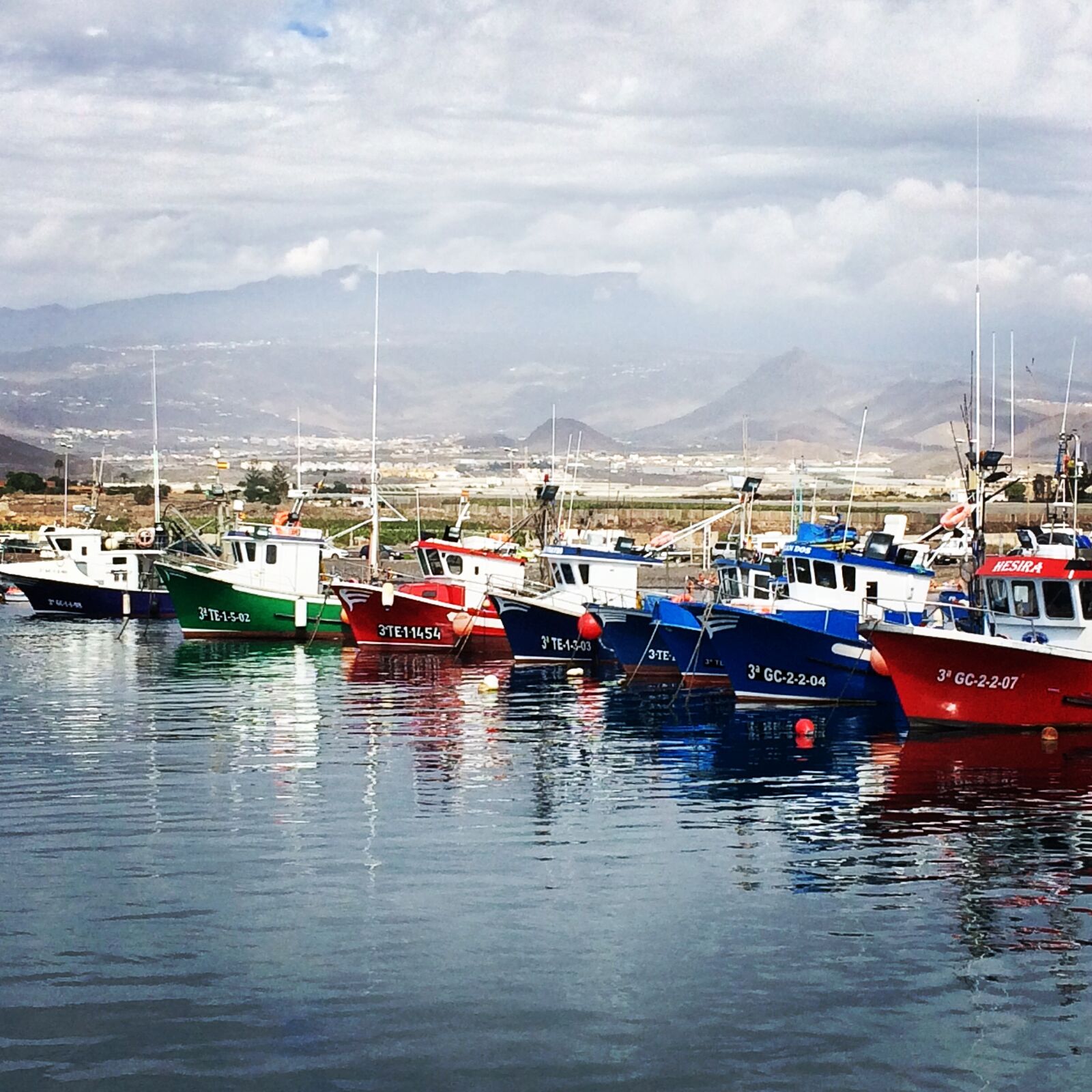 Apple iPhone 5s sample photo. Colours, fishing, boats, harbour photography
