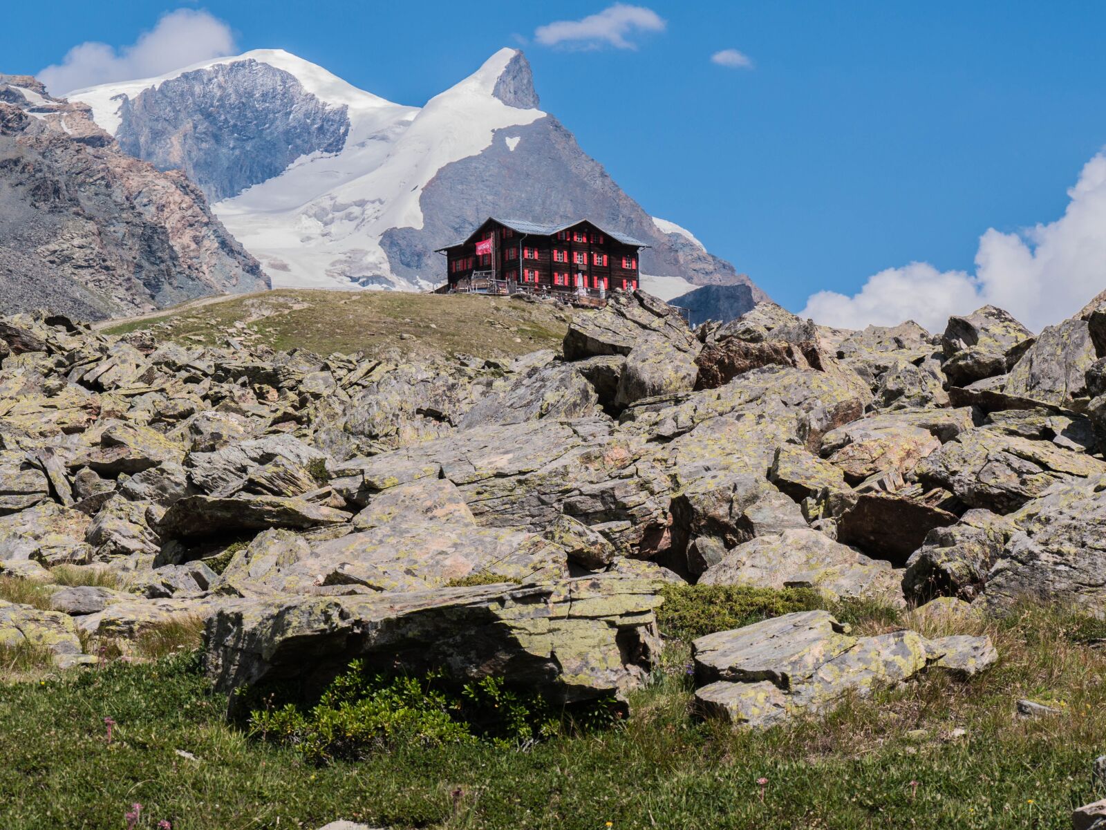 Panasonic DMC-G81 sample photo. Mountains, panorama, mountain hut photography