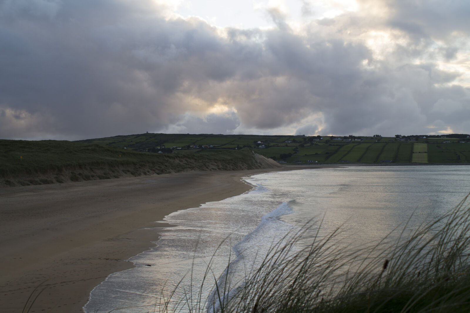 Canon EOS 1100D (EOS Rebel T3 / EOS Kiss X50) sample photo. Beach, cloud, cloudy, sky photography