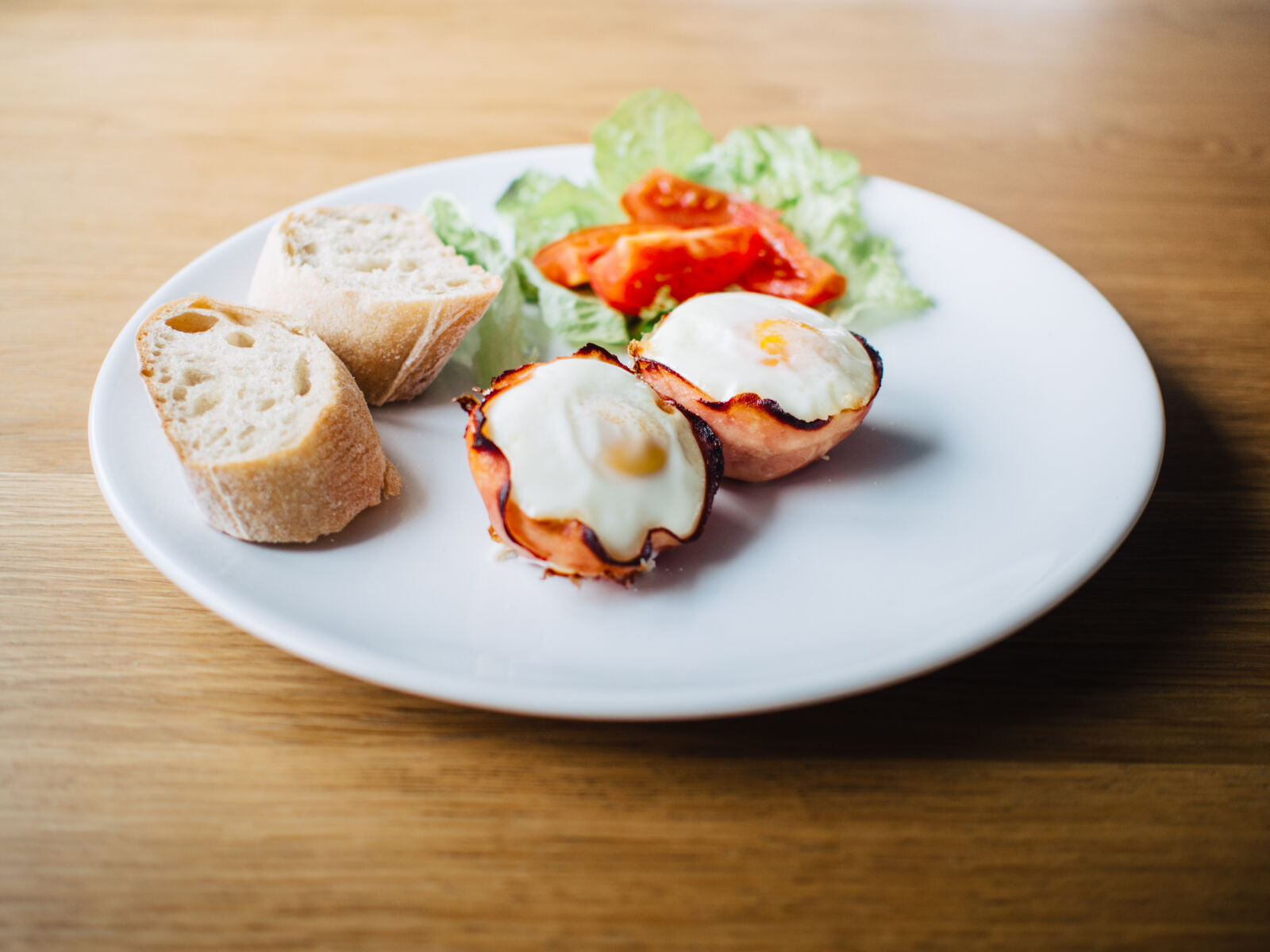 Olympus M.Zuiko Digital 17mm F1.8 sample photo. Bread, food, plate, breakfast photography