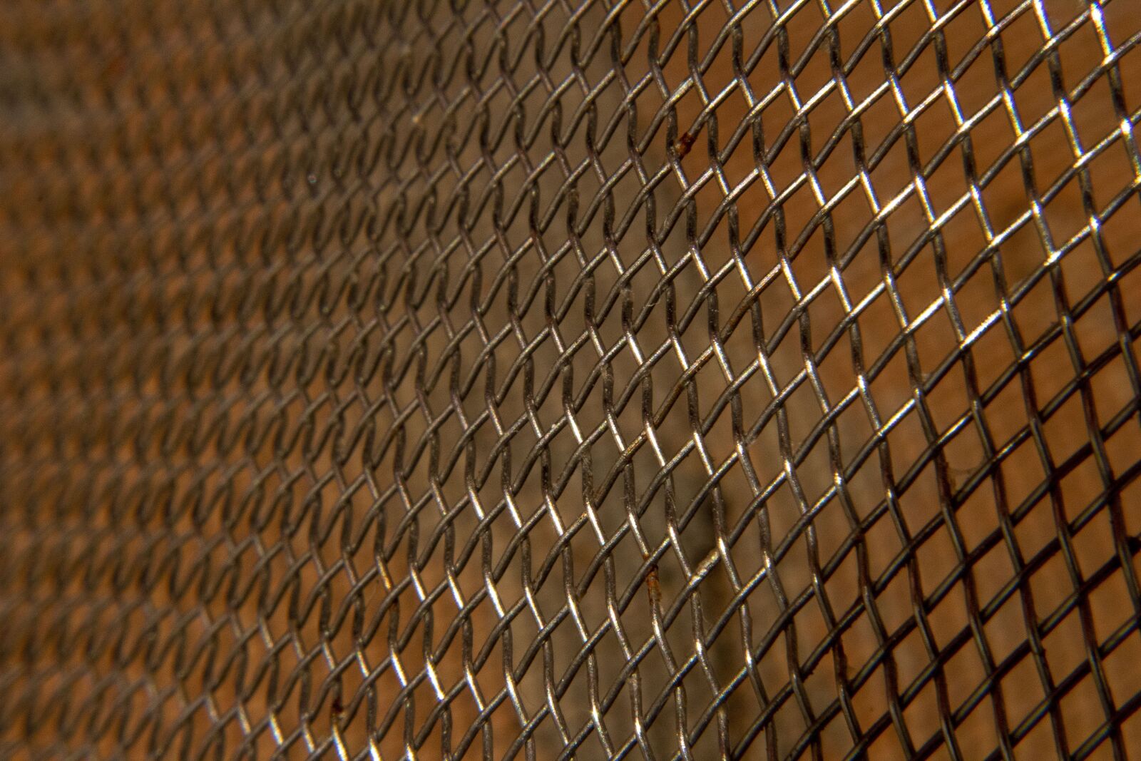 Canon EOS 1300D (EOS Rebel T6 / EOS Kiss X80) sample photo. Screen, steel, structure photography
