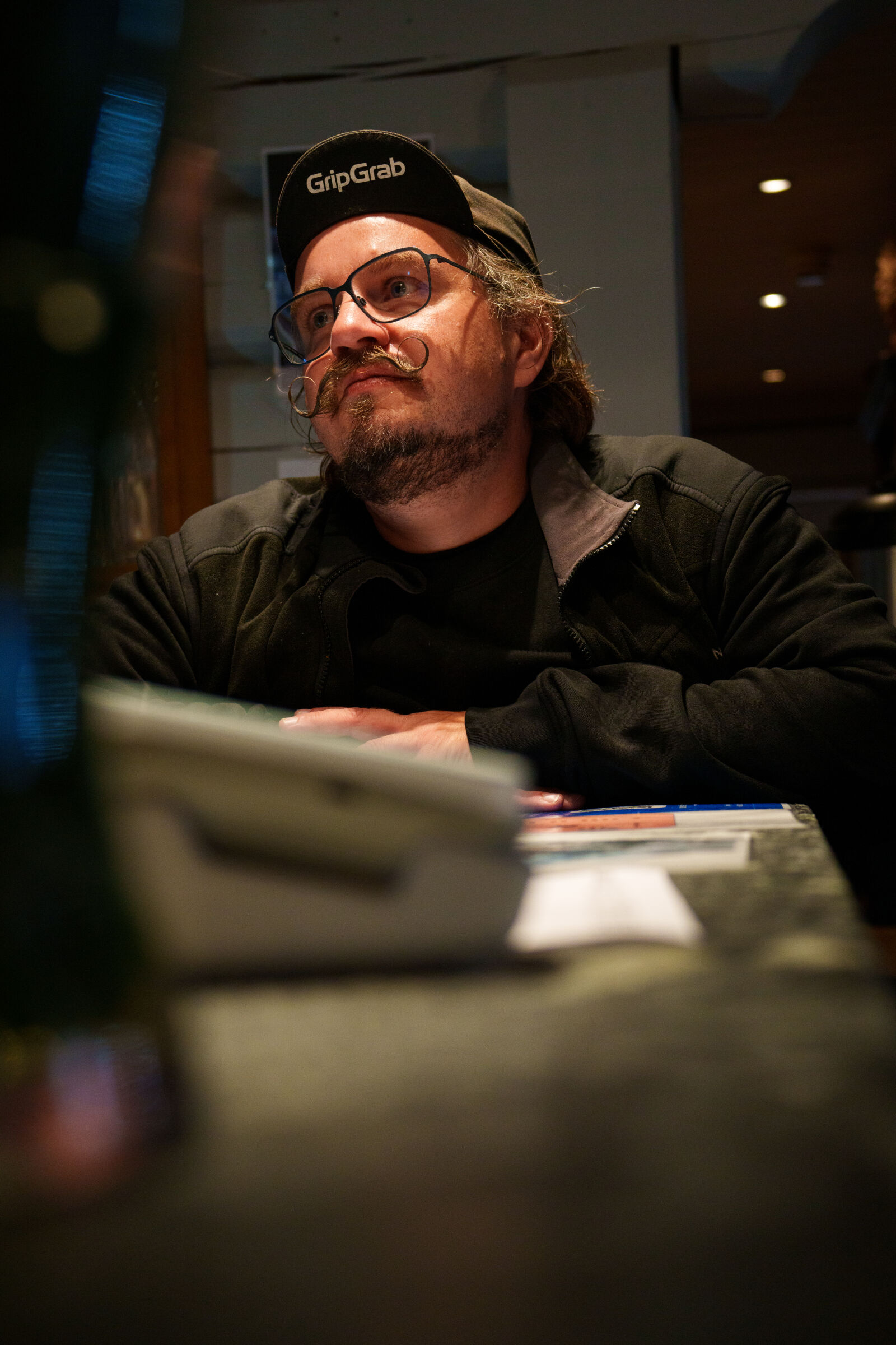 Sony a7R V sample photo. Face of the evening photography