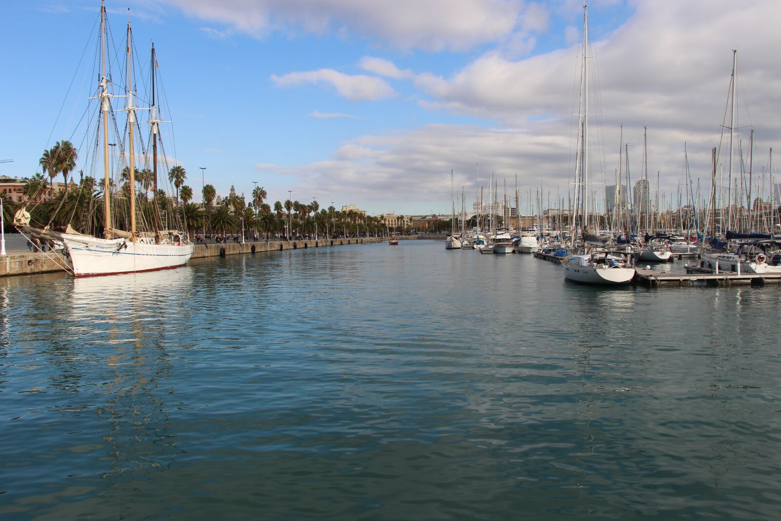 Canon EOS 700D (EOS Rebel T5i / EOS Kiss X7i) sample photo. Port, barcelona, sea photography