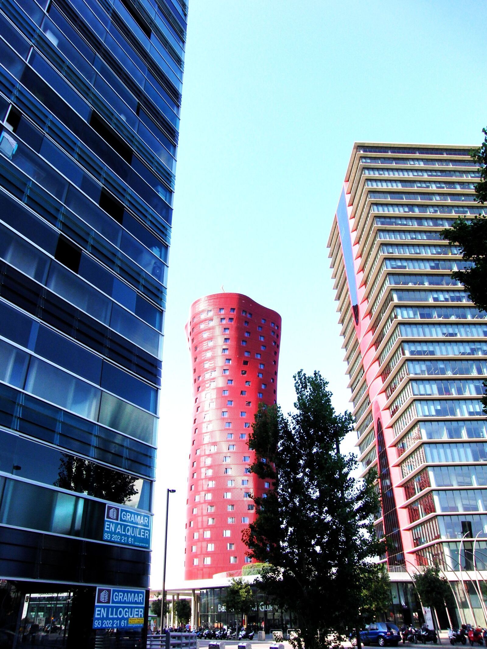 CASIO EX-FH20 sample photo. City, offices, hospitalet photography