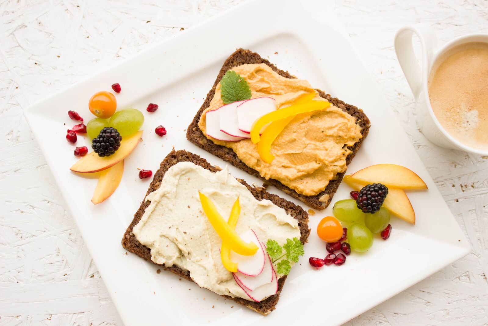 Canon EOS 600D (Rebel EOS T3i / EOS Kiss X5) sample photo. Breakfast, healthy, hummus photography