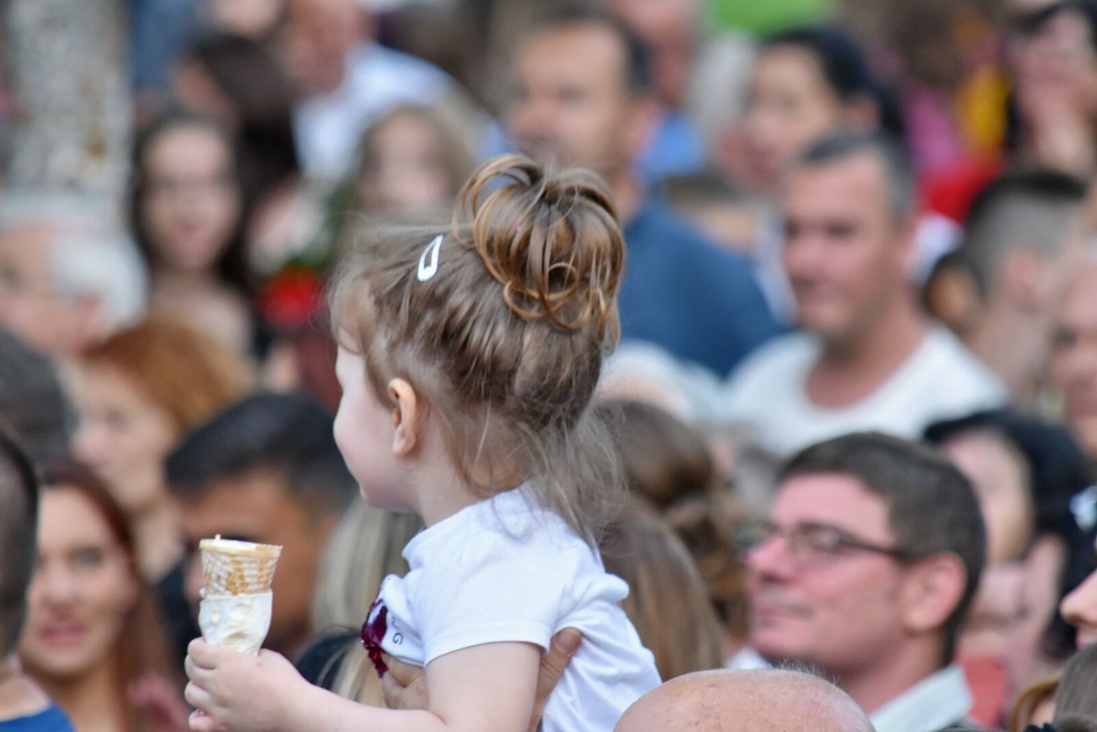 Nikon D5500 sample photo. Ceremony, childhood, crowd, icecream photography