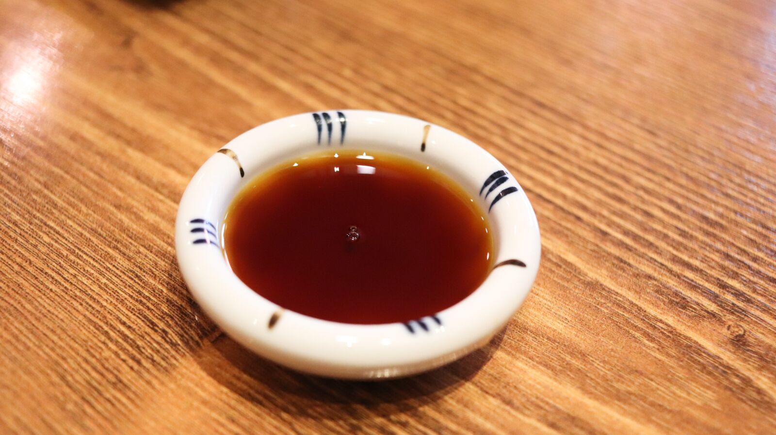 Canon EF-S 24mm F2.8 STM sample photo. Soy sauce, lunch, side photography