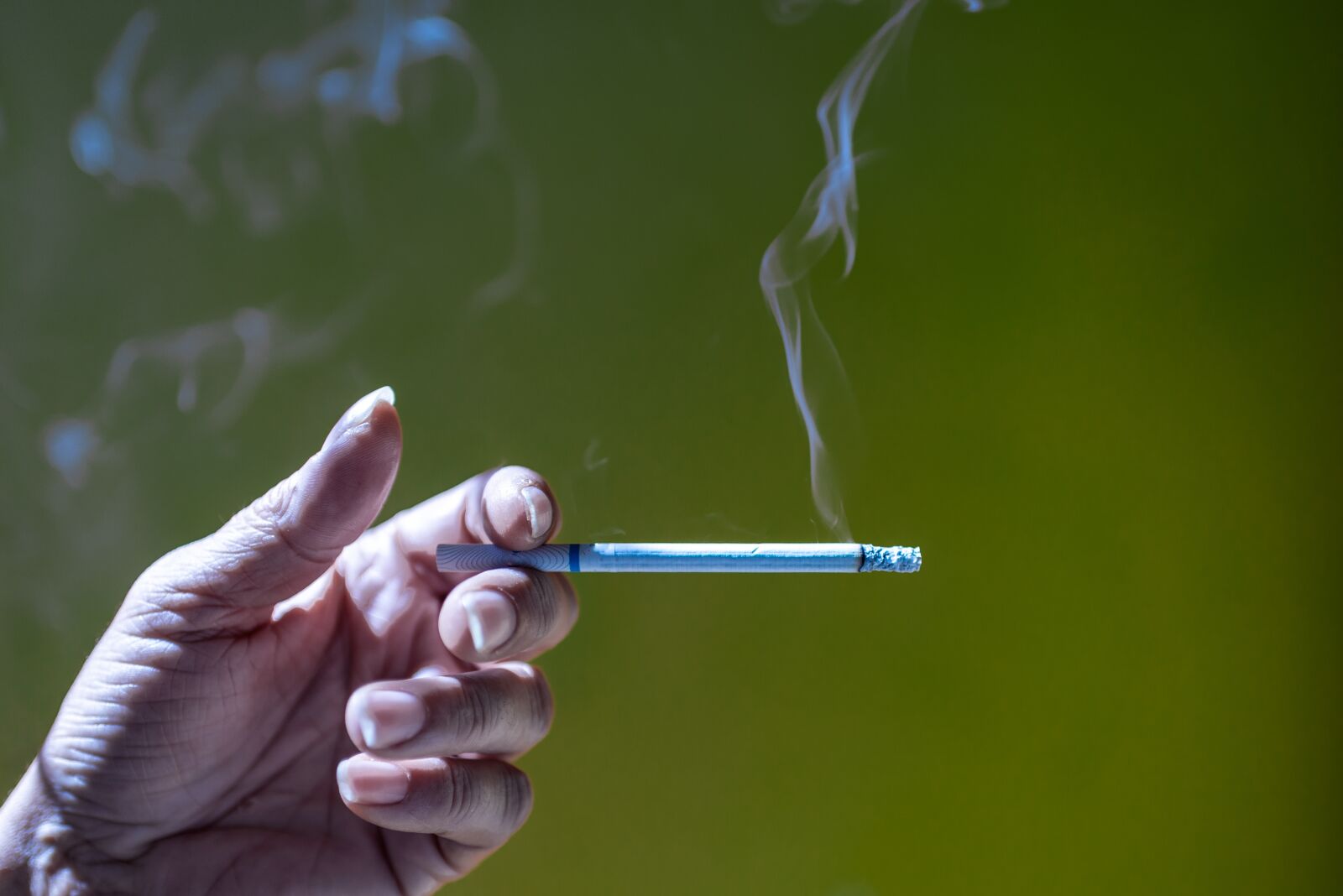Nikon D610 sample photo. Addiction, cancer, cigarette photography