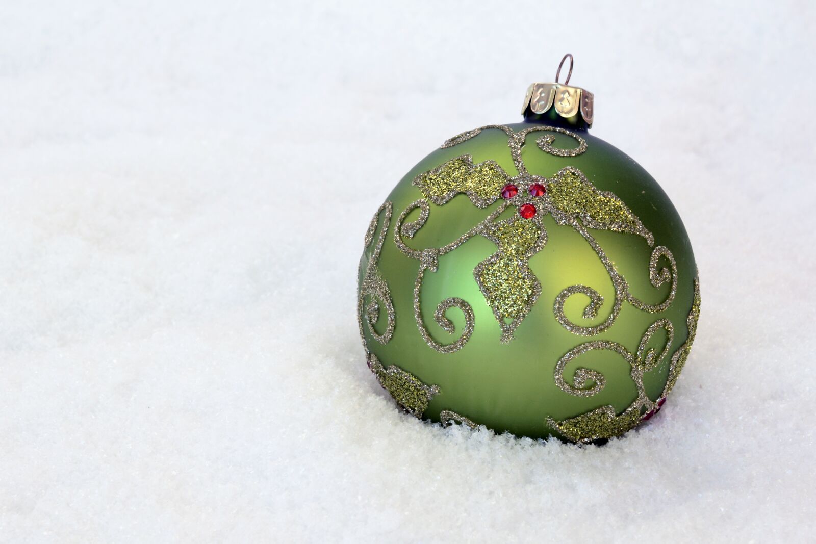 Nikon D7100 sample photo. Christmas bauble, advent, christmas photography