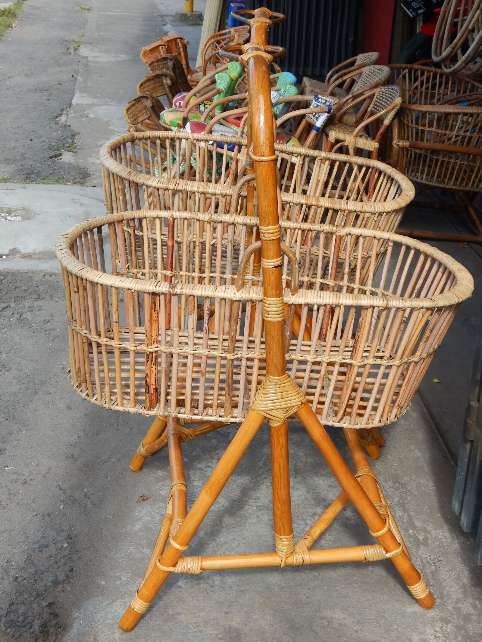 Nikon Coolpix L830 sample photo. Rattan, baby swing, wood photography