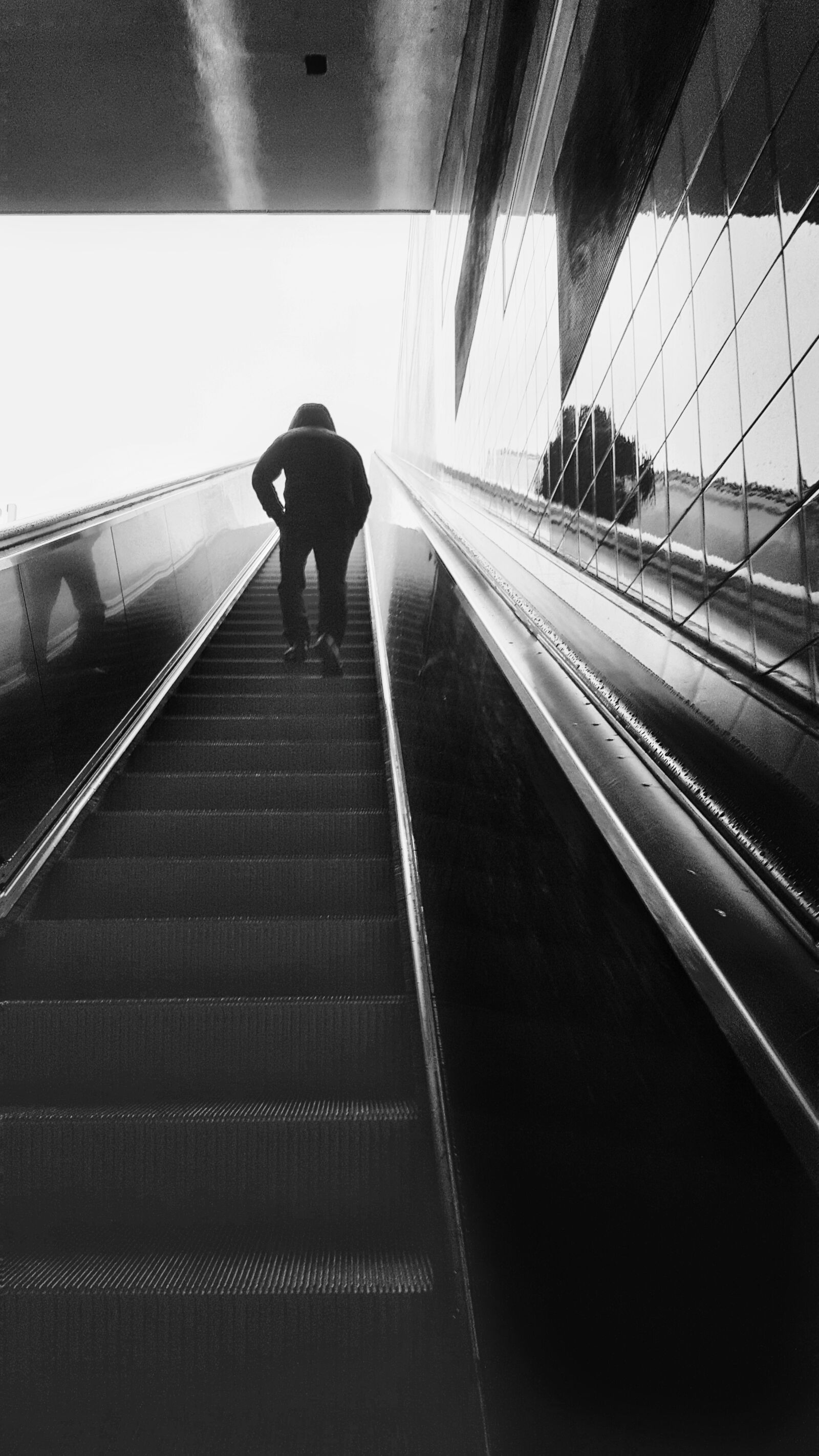 Samsung Galaxy S6 sample photo. Escalator, man, infrastructure photography