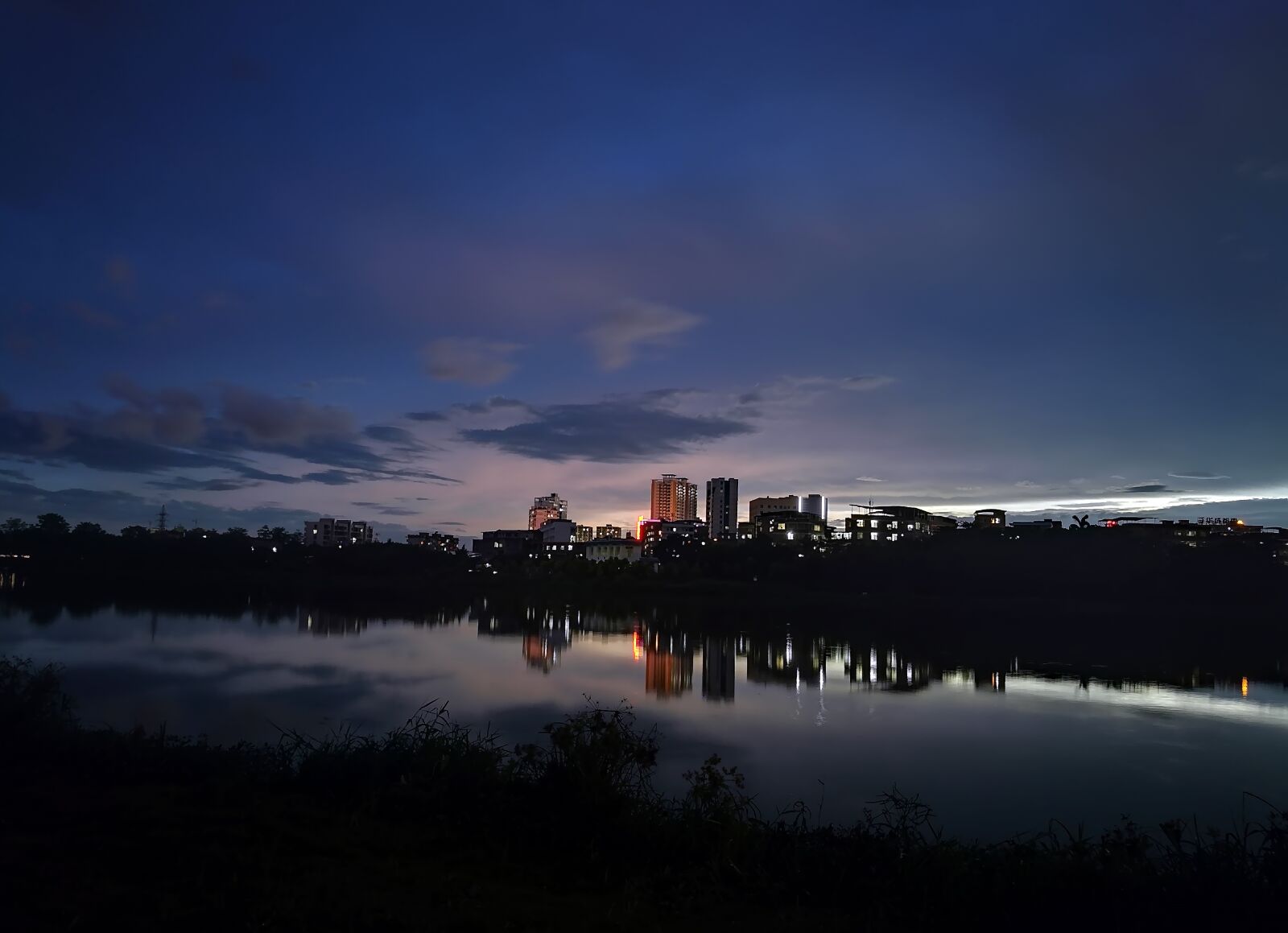 HUAWEI P9 sample photo. Riverside, night, twilight photography