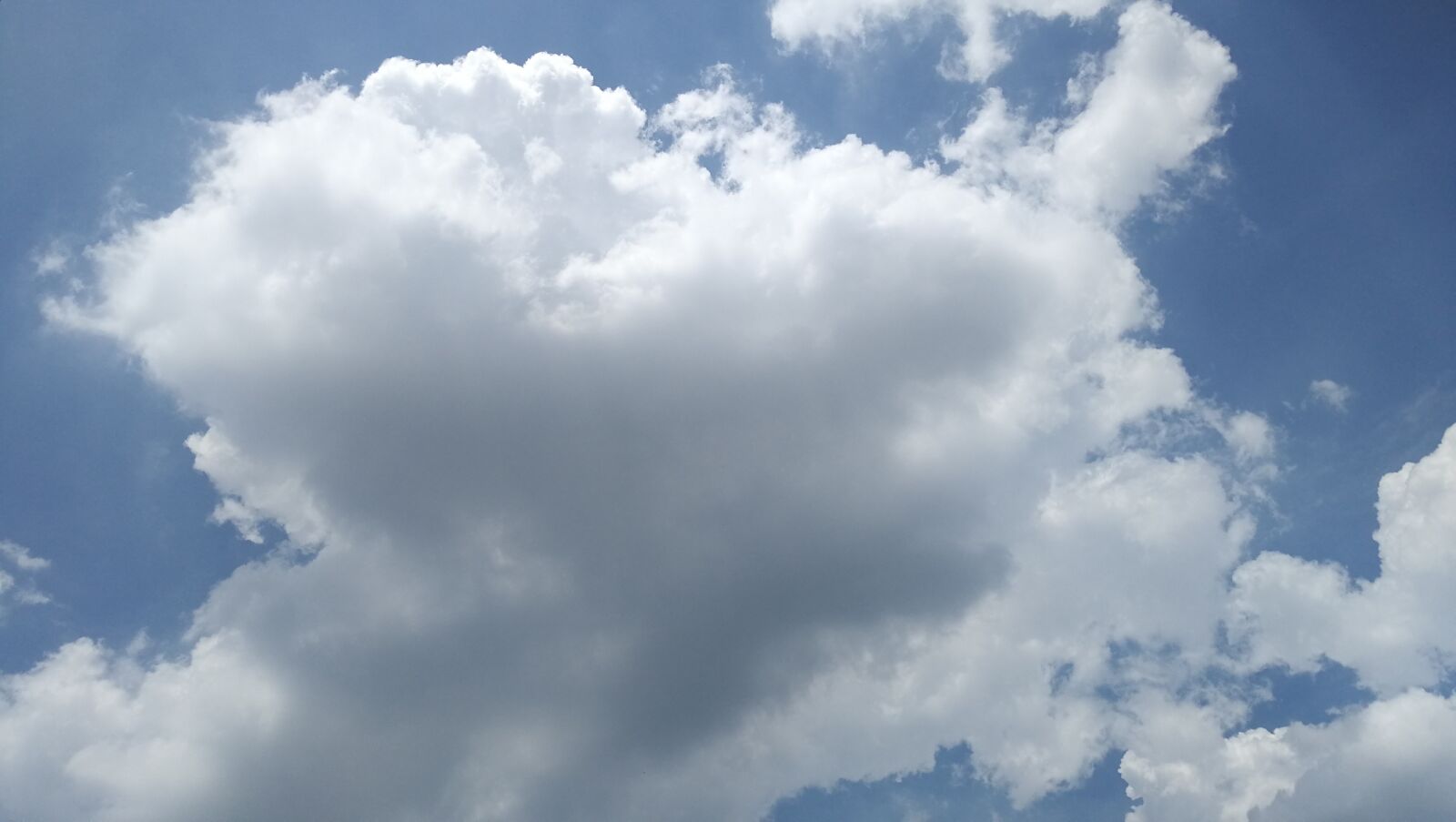 HUAWEI Honor V9 sample photo. Cloud, sky, sunny days photography