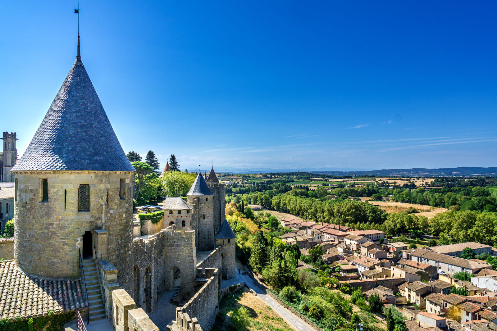 Sony a6000 + Sony Vario-Tessar T* E 16-70mm F4 ZA OSS sample photo. Building, carcassonne, castle, france photography