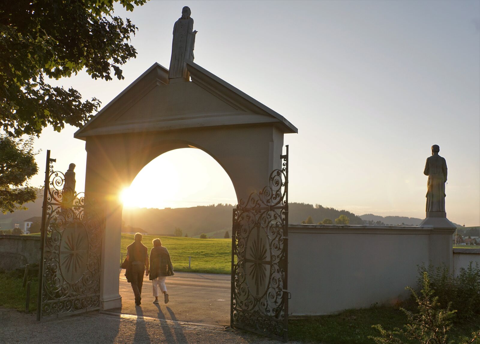 Sony ILCA-77M2 + Sony DT 16-50mm F2.8 SSM sample photo. Cemetery, einsiedeln, light photography