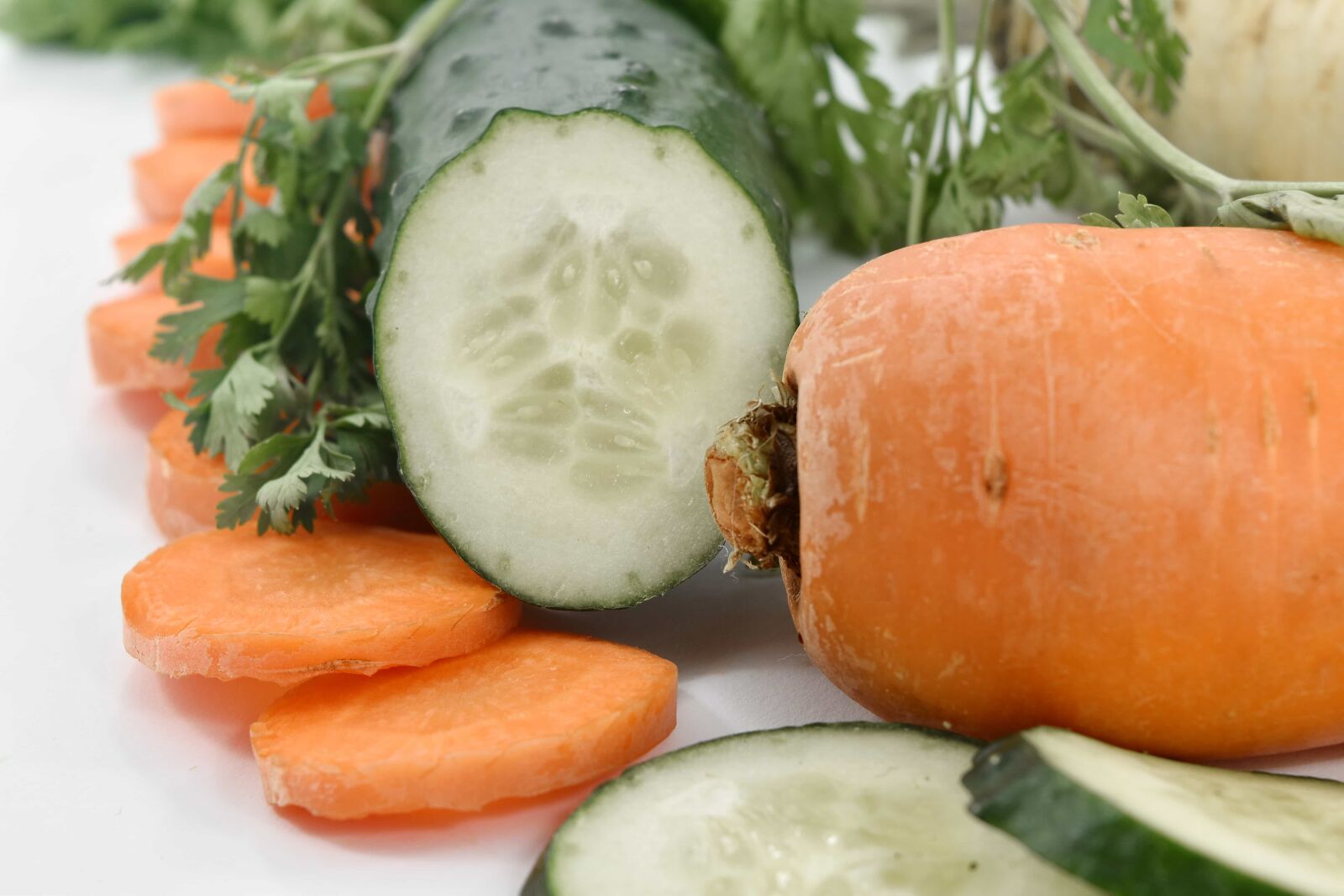 Nikon D5500 sample photo. Antioxidant, cucumber, food, minerals photography