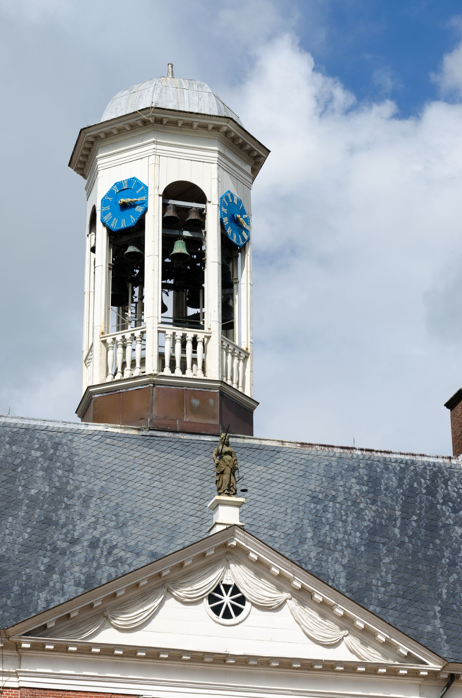 Nikon D7000 sample photo. Dokkum, town hall, friesland photography