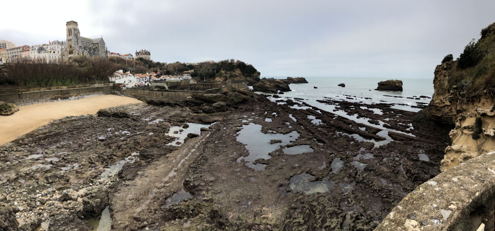 iPhone 8 back camera 3.99mm f/1.8 sample photo. Port, fishing, biarritz photography