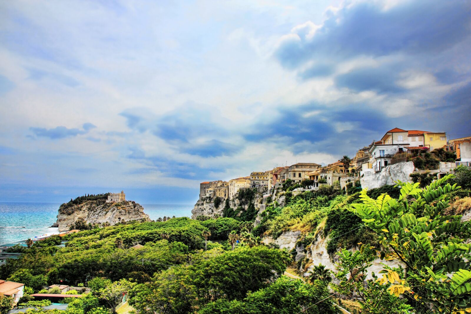 Canon EOS 550D (EOS Rebel T2i / EOS Kiss X4) sample photo. Calabria, tropea, hdr photography