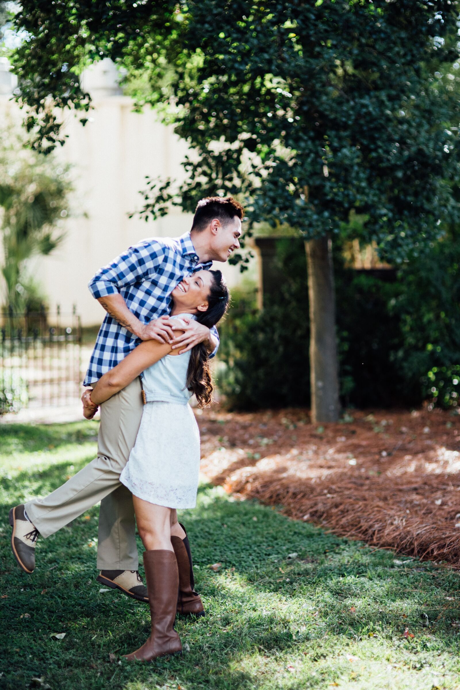 Nikon D810 sample photo. Happy couple, happiness, love photography