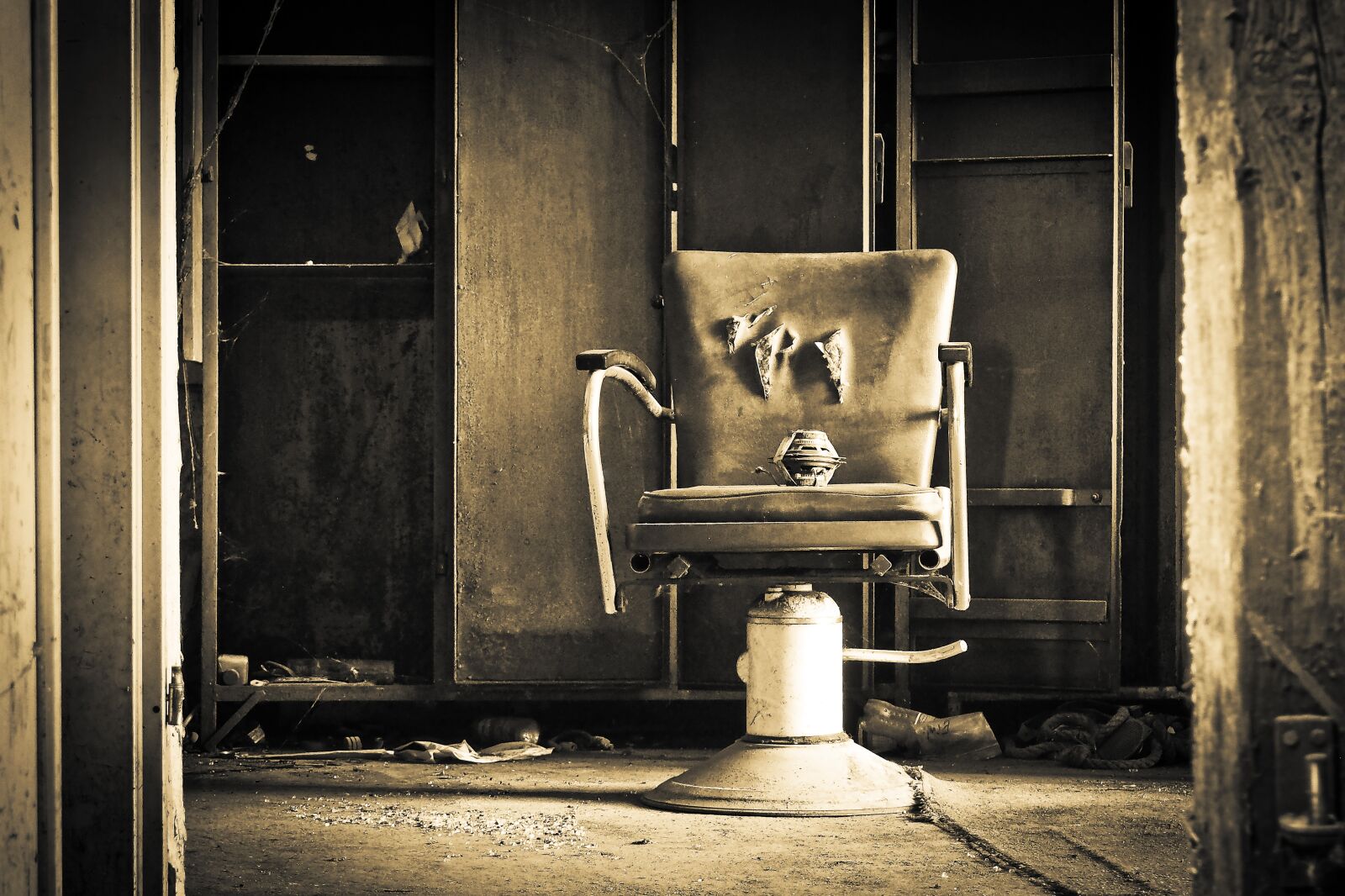 Olympus OM-D E-M10 sample photo. Lost places, chair, old photography