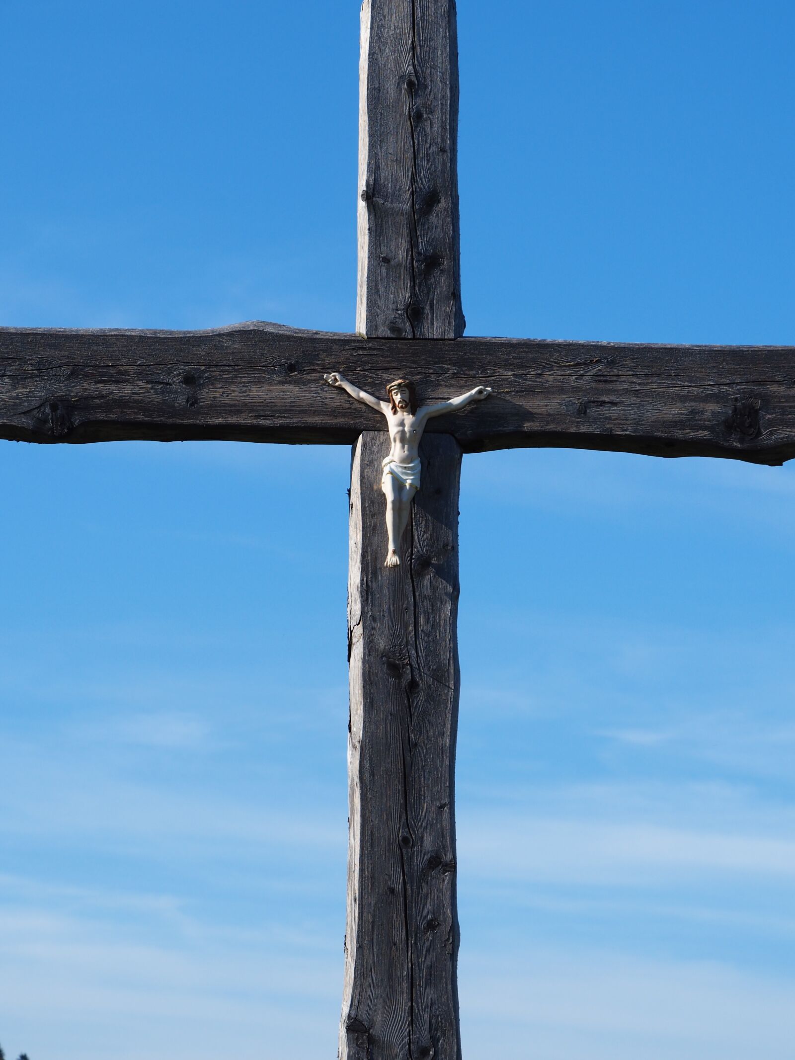 Olympus OM-D E-M10 II sample photo. Cross, sky, god photography