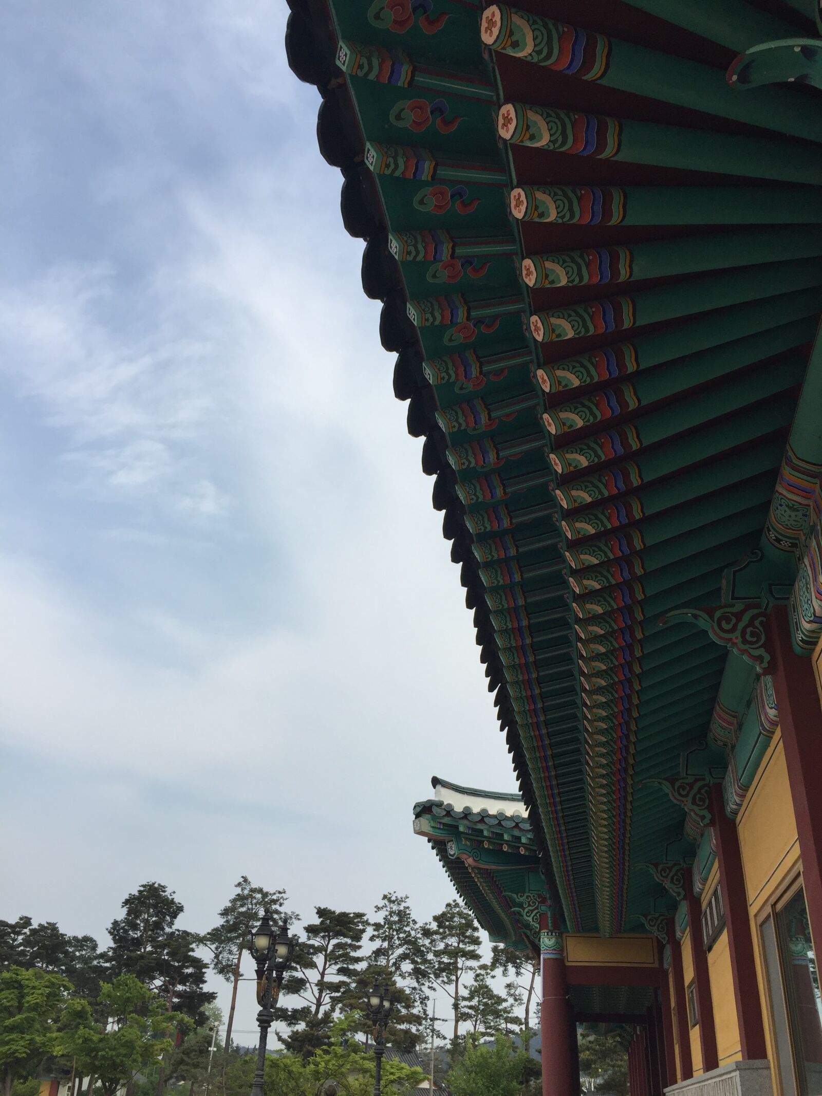 iPhone 6 Plus back camera 4.15mm f/2.2 sample photo. Ganglung, korea photography