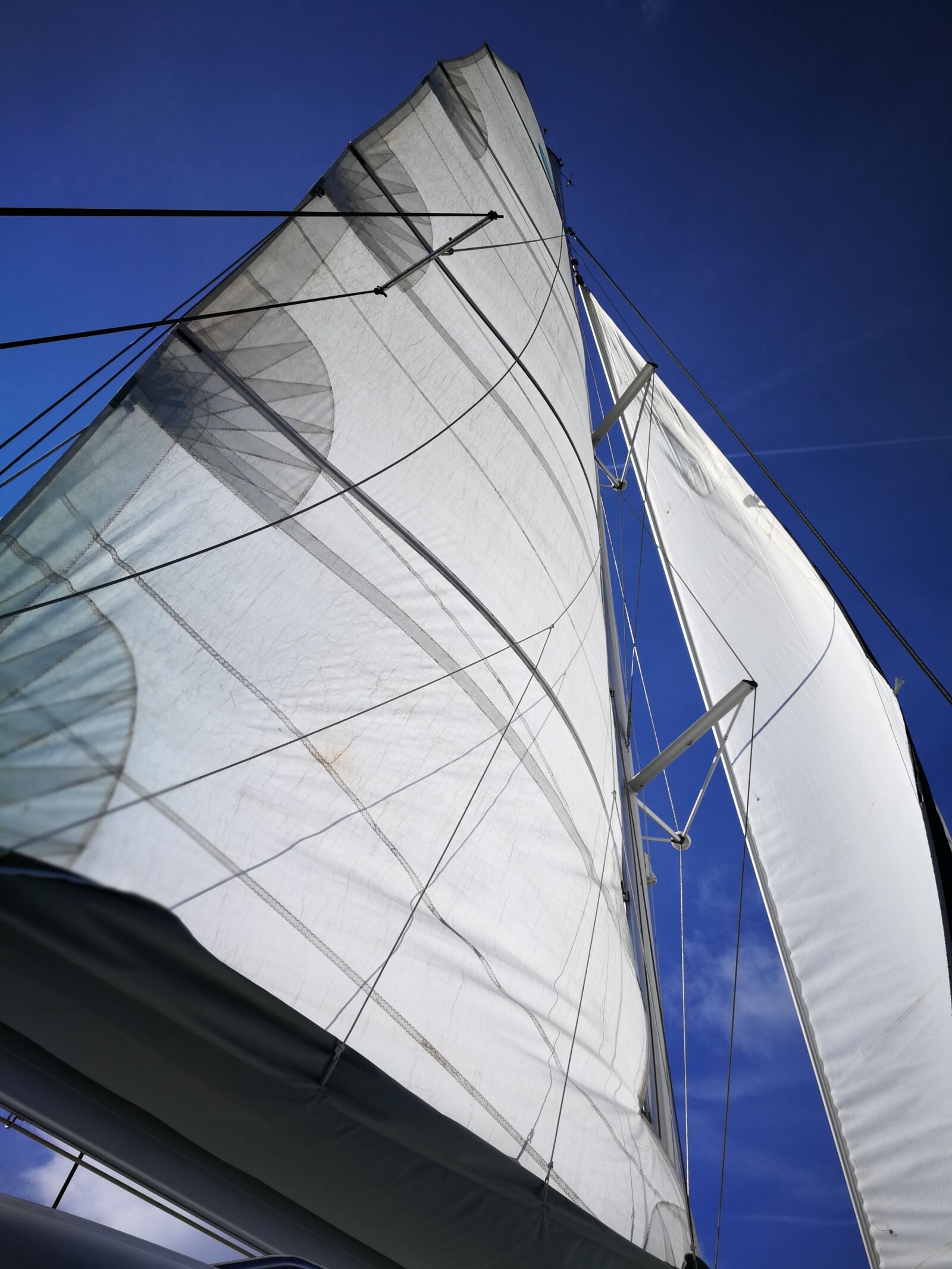 HUAWEI P10 sample photo. Sail, wind, ship photography