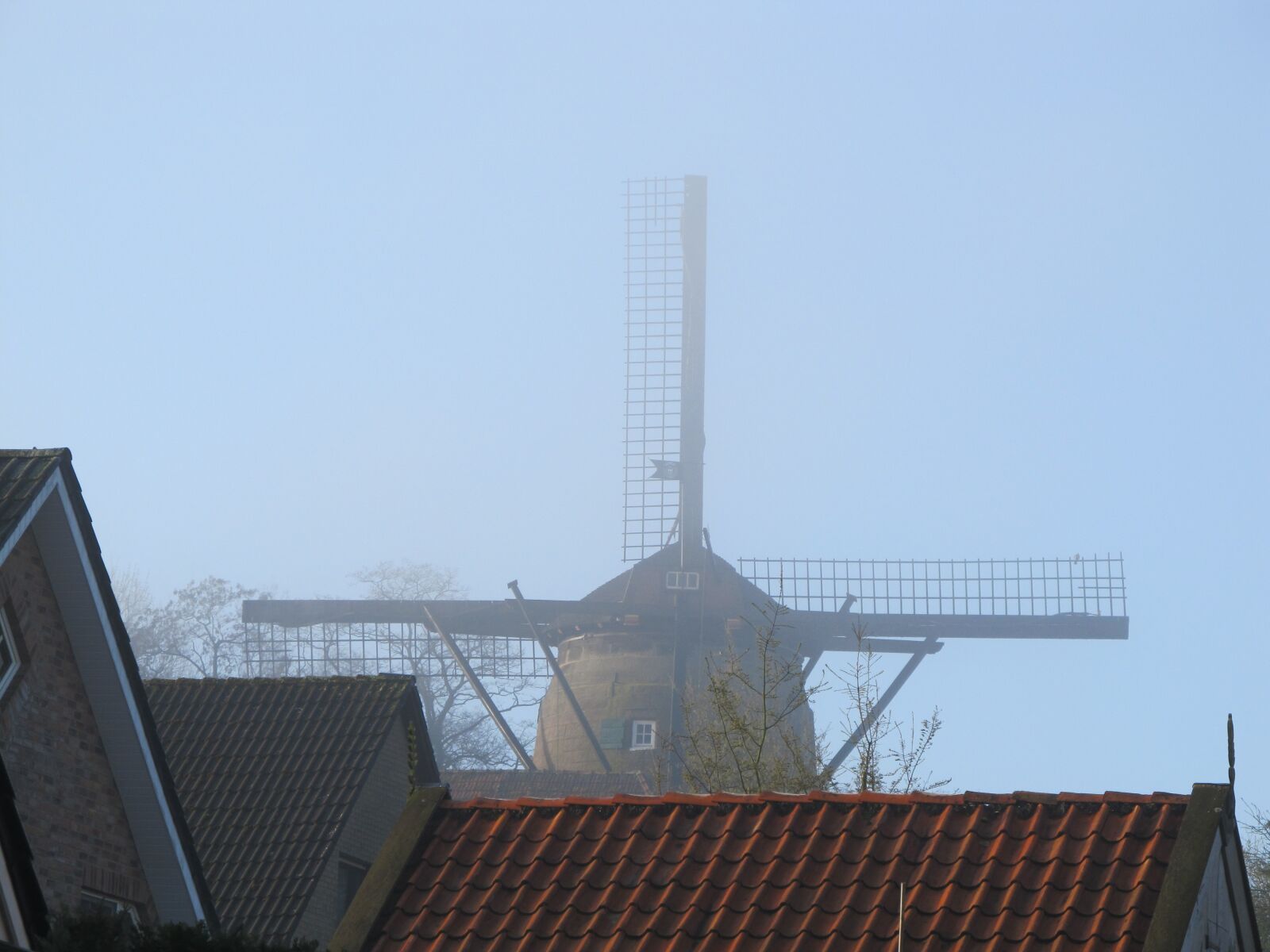 Canon PowerShot SX130 IS sample photo. Mill in the mist photography