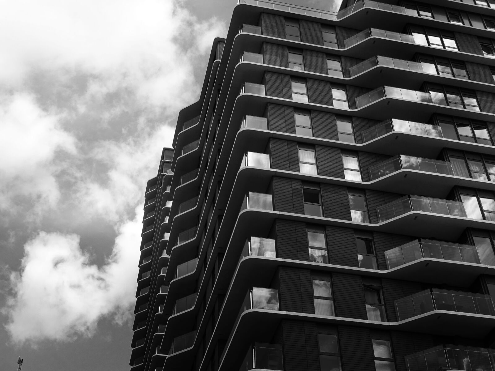 Sony DSC-HX60 sample photo. Architecture, black, and, white photography
