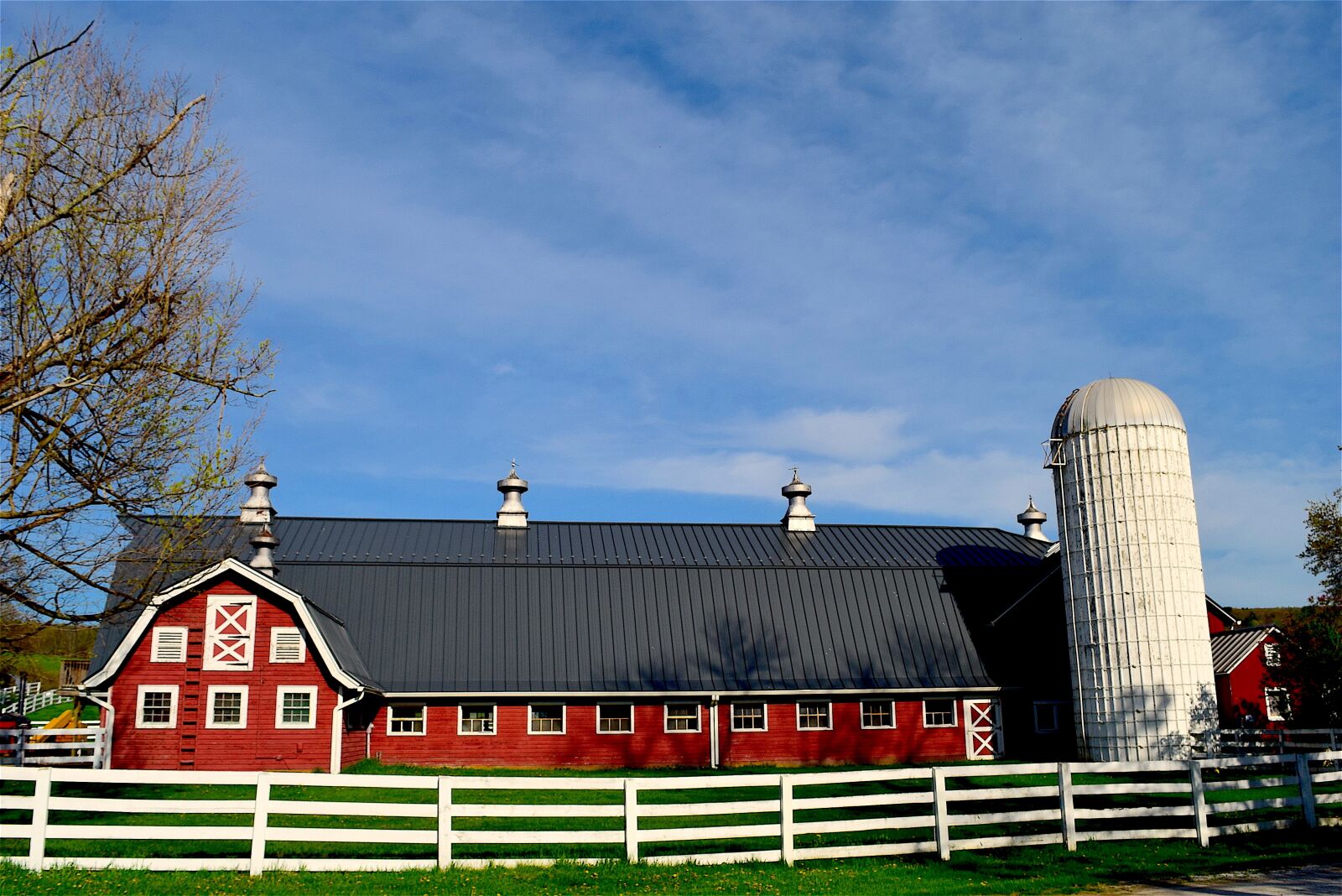 Nikon D3300 sample photo. Barn, rural, farm photography