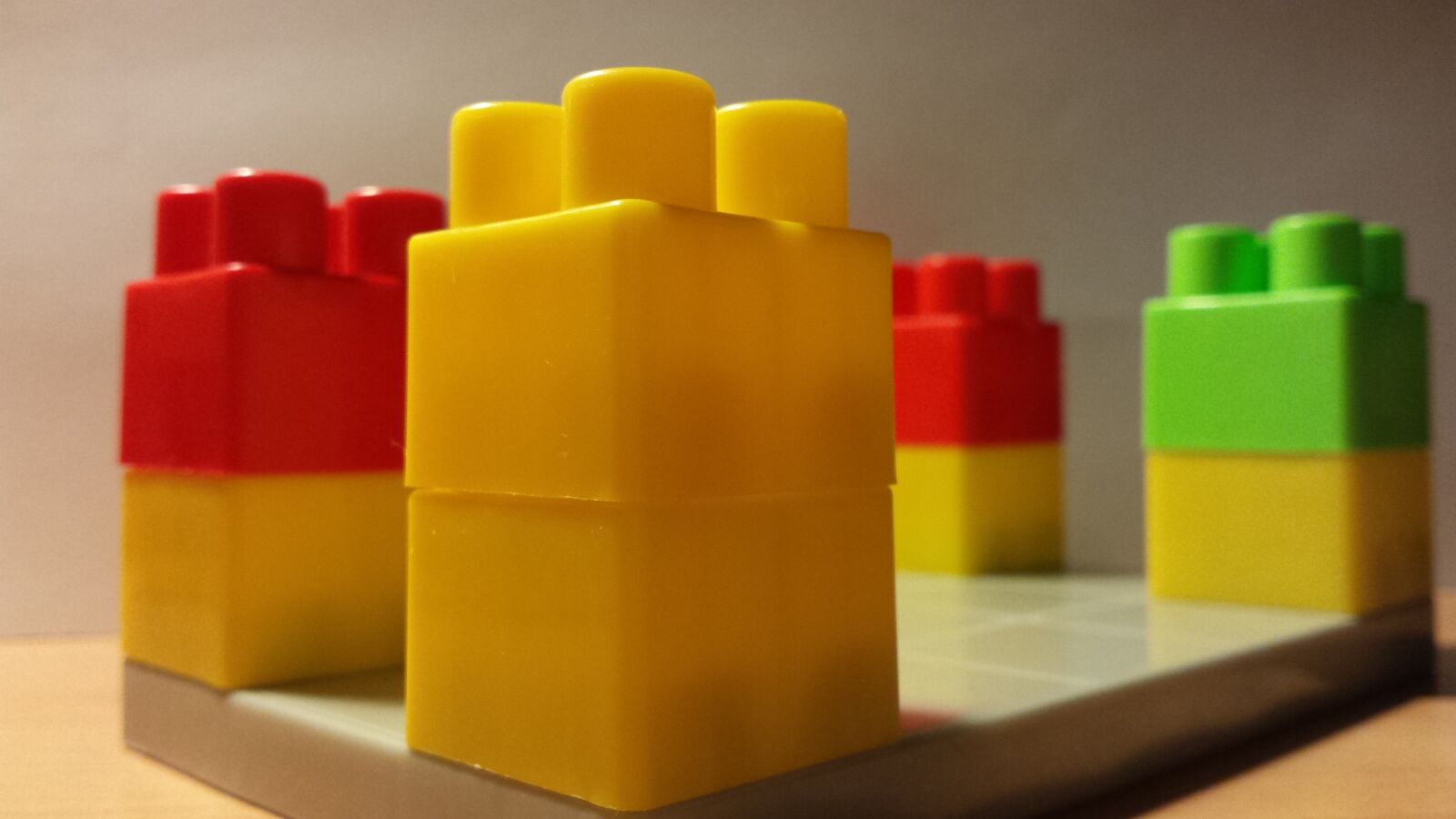 Samsung Galaxy S4 sample photo. Tente, toy pieces, toy photography