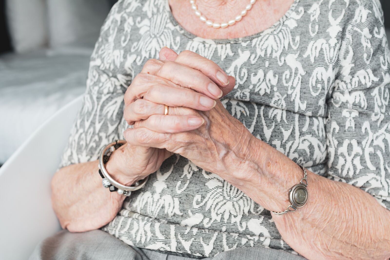 Nikon D5200 sample photo. Hands, old, old age photography