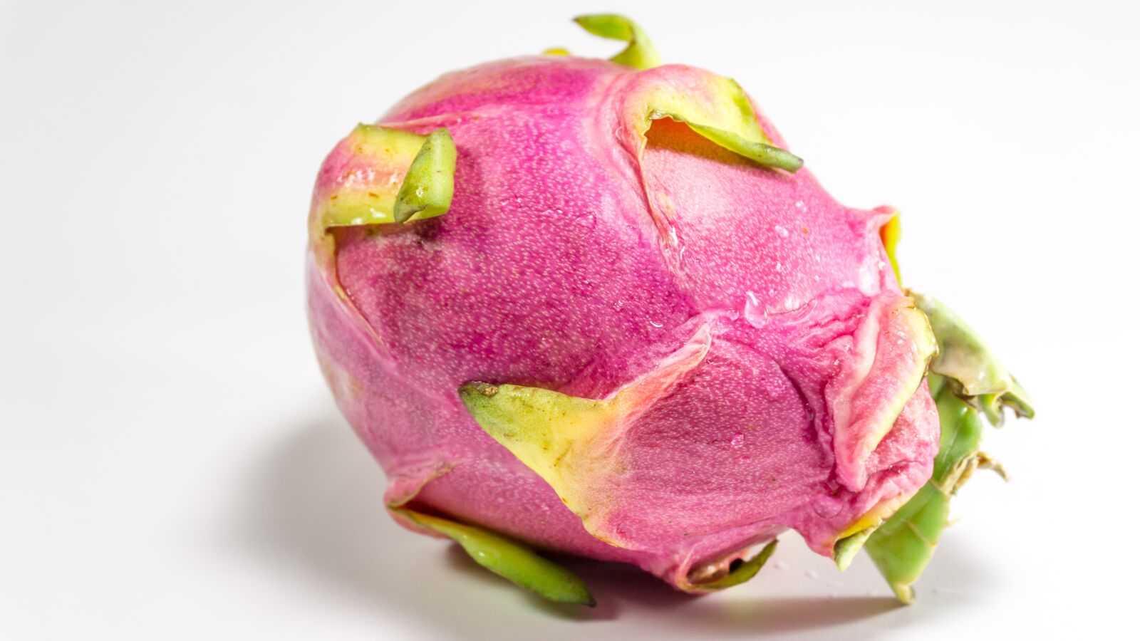Sony a5100 sample photo. Fruit, dragon, isolated photography